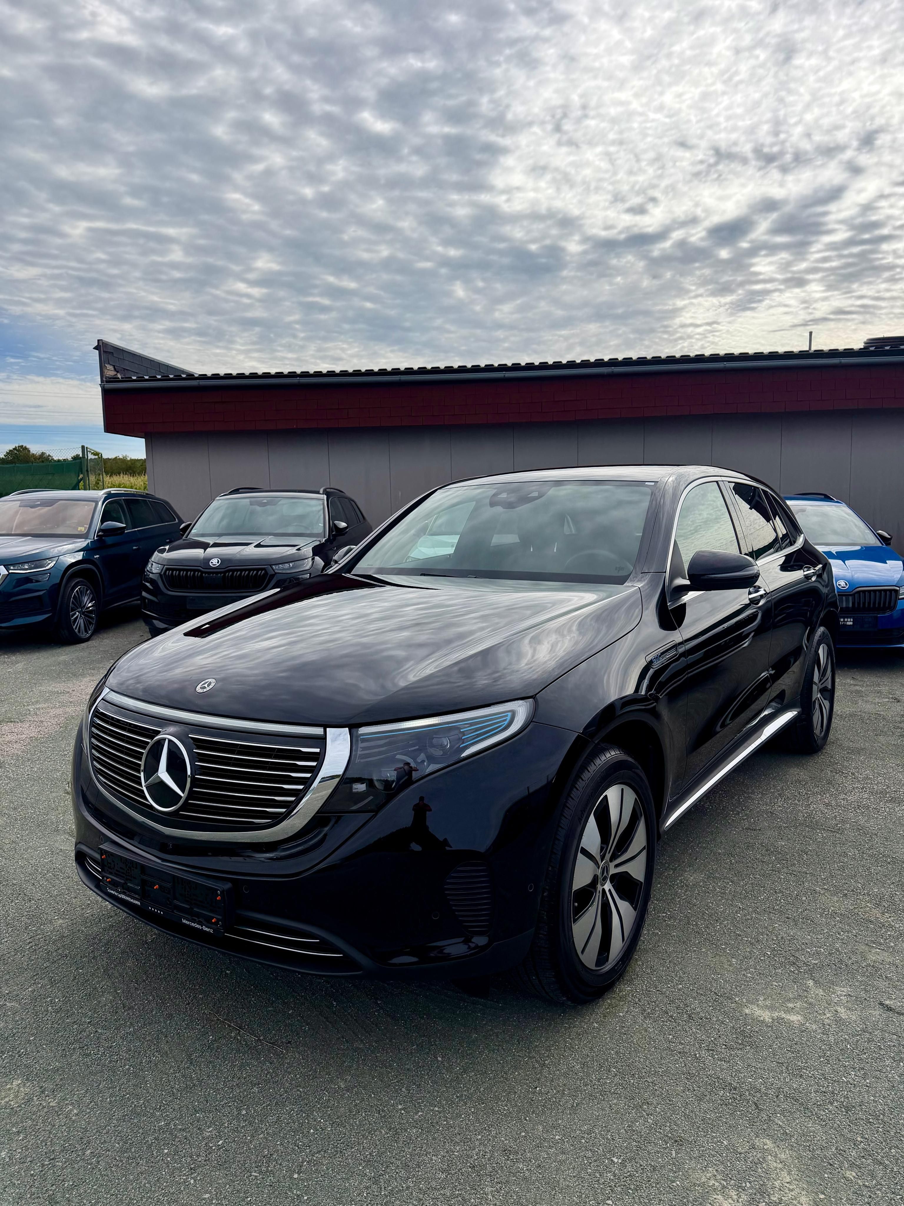 Mercedes-Benz EQC, 400 4Matic JAKO NOVÉ