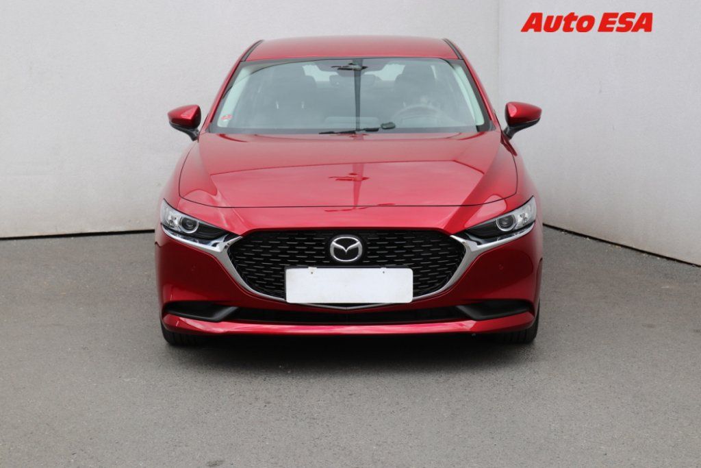 Mazda 3, 2.0i,1.maj,ČR - fotka 2