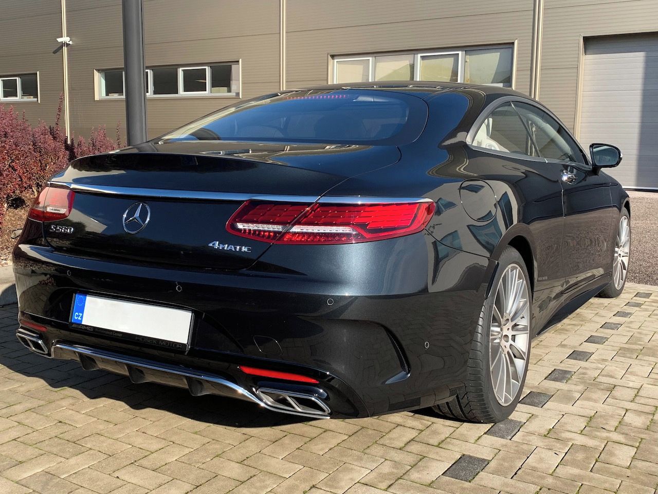 Mercedes-Benz Třídy S, unikátní stav, najeto 16000 km - fotka 6