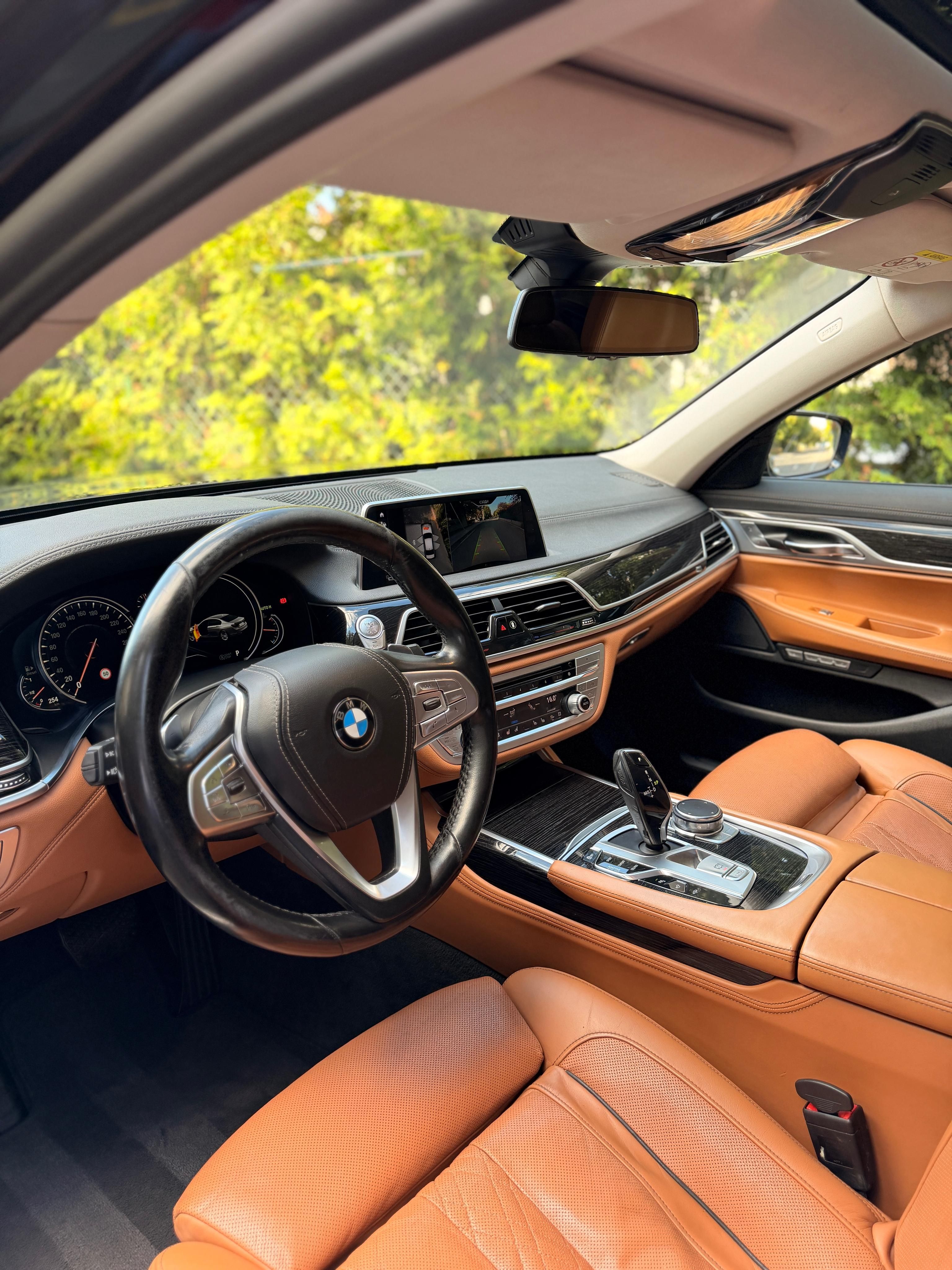 BMW Řada 7, 740d xDrive 235 kW, 3.0 di - fotka 6
