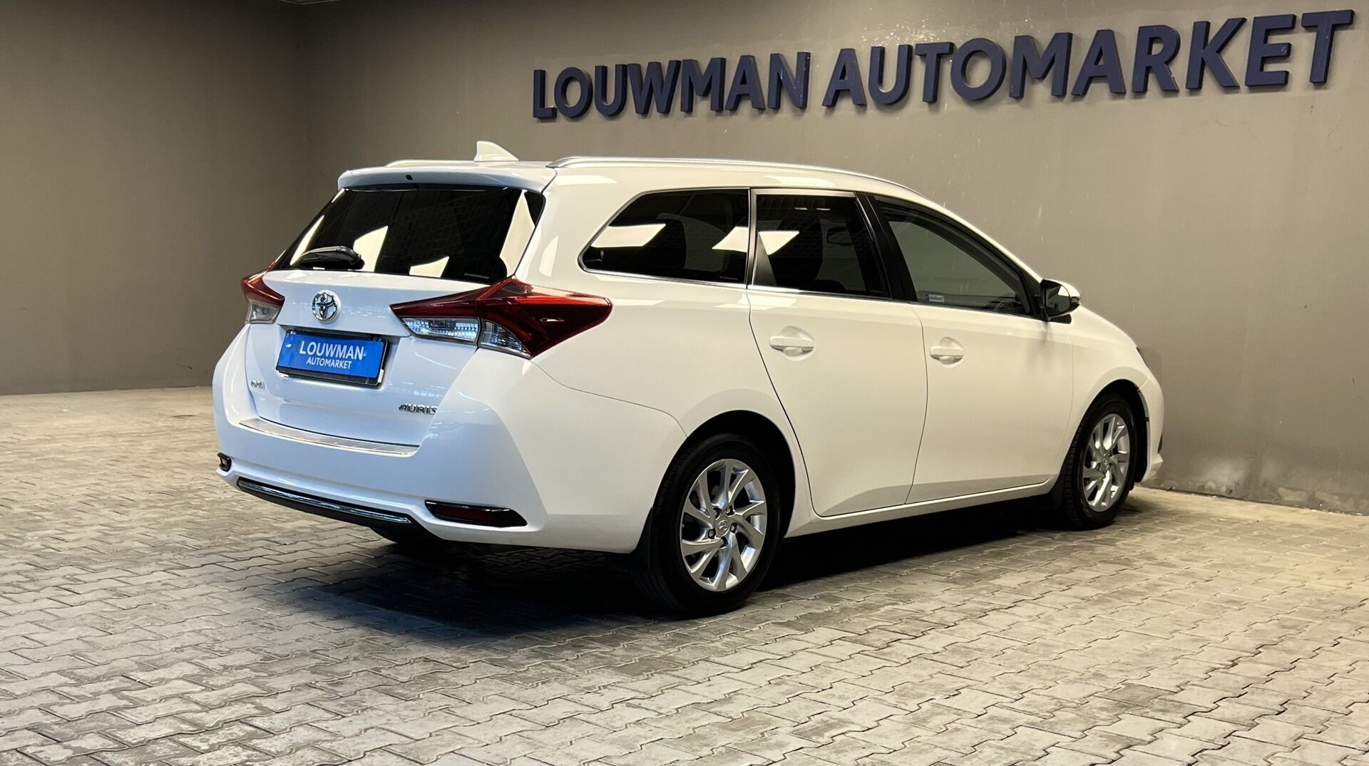 Toyota Auris, Valvematic Touring Sports - fotka 2