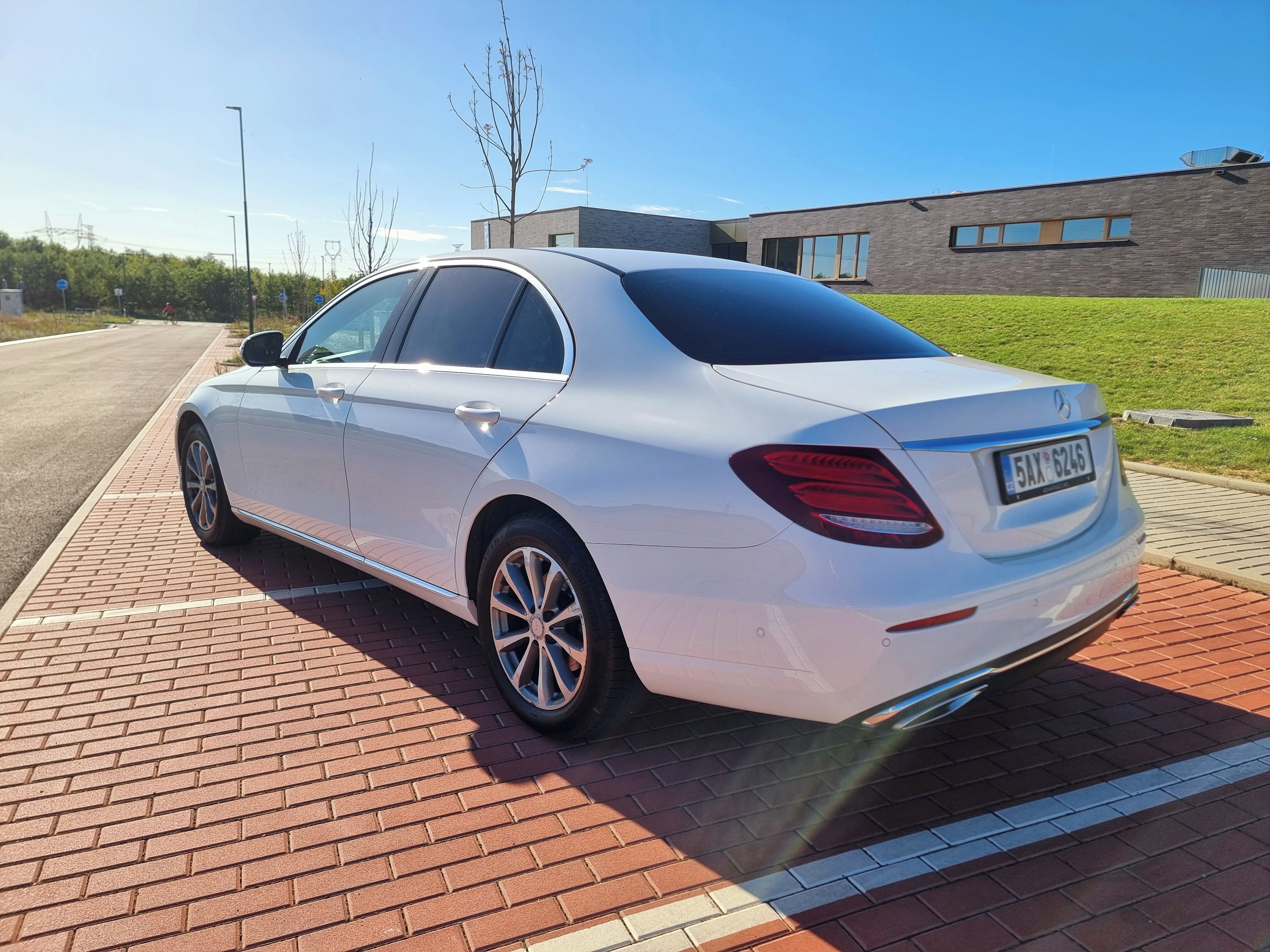 Mercedes-Benz Třídy E, E220d - odpočet DPH - fotka 3