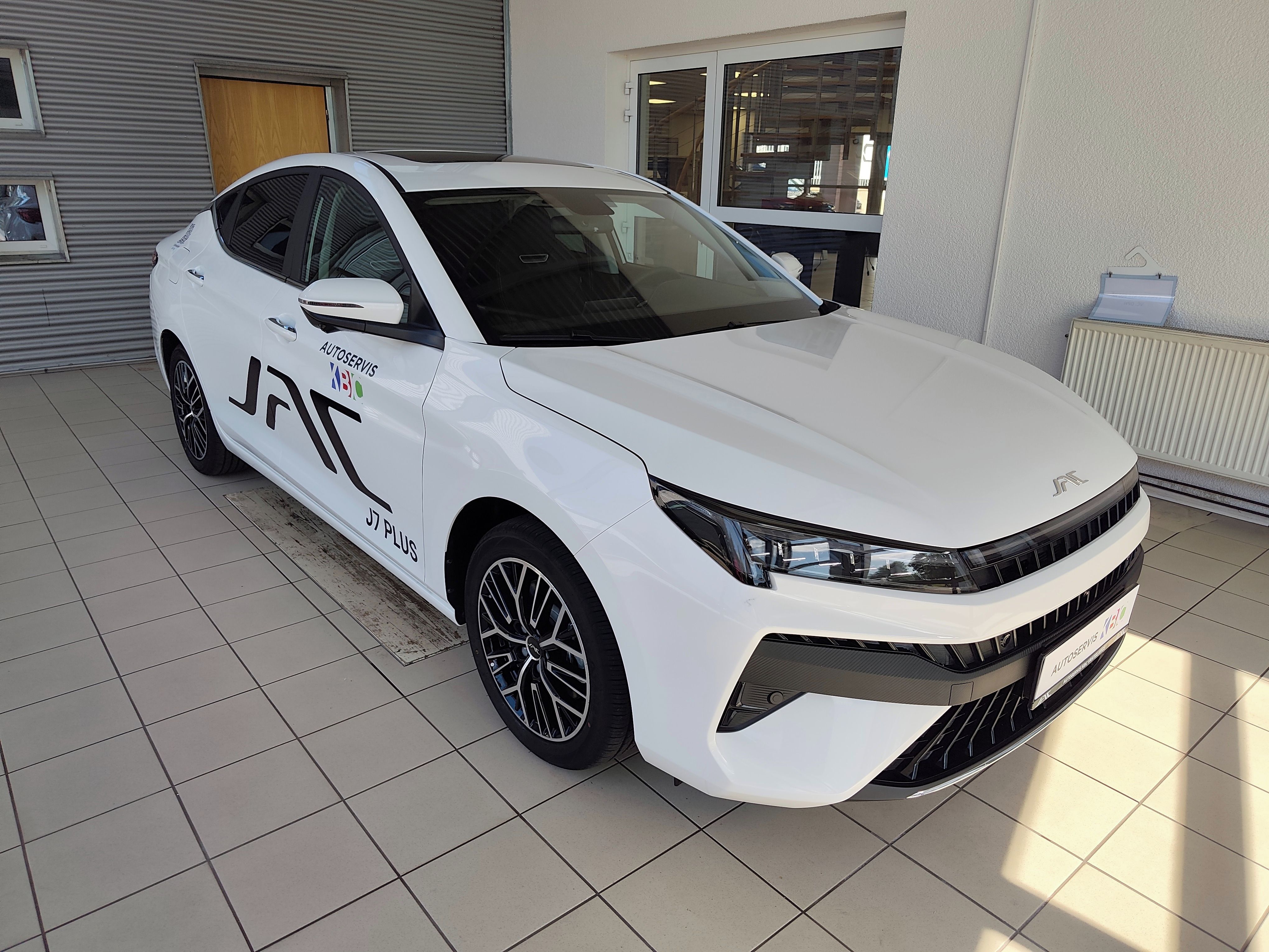 JAC J7PLUS, 1,5T 100KW AT - fotka 5