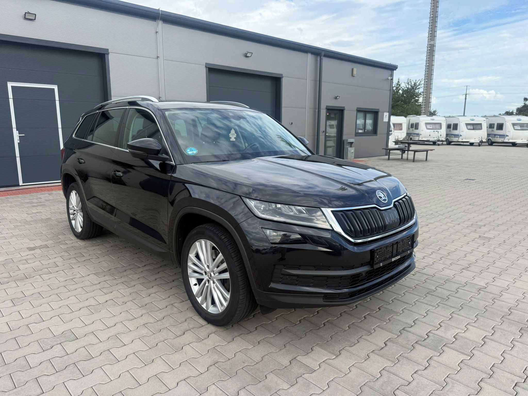 Škoda Kodiaq, 140kw 4x4 Webasto tažné pano