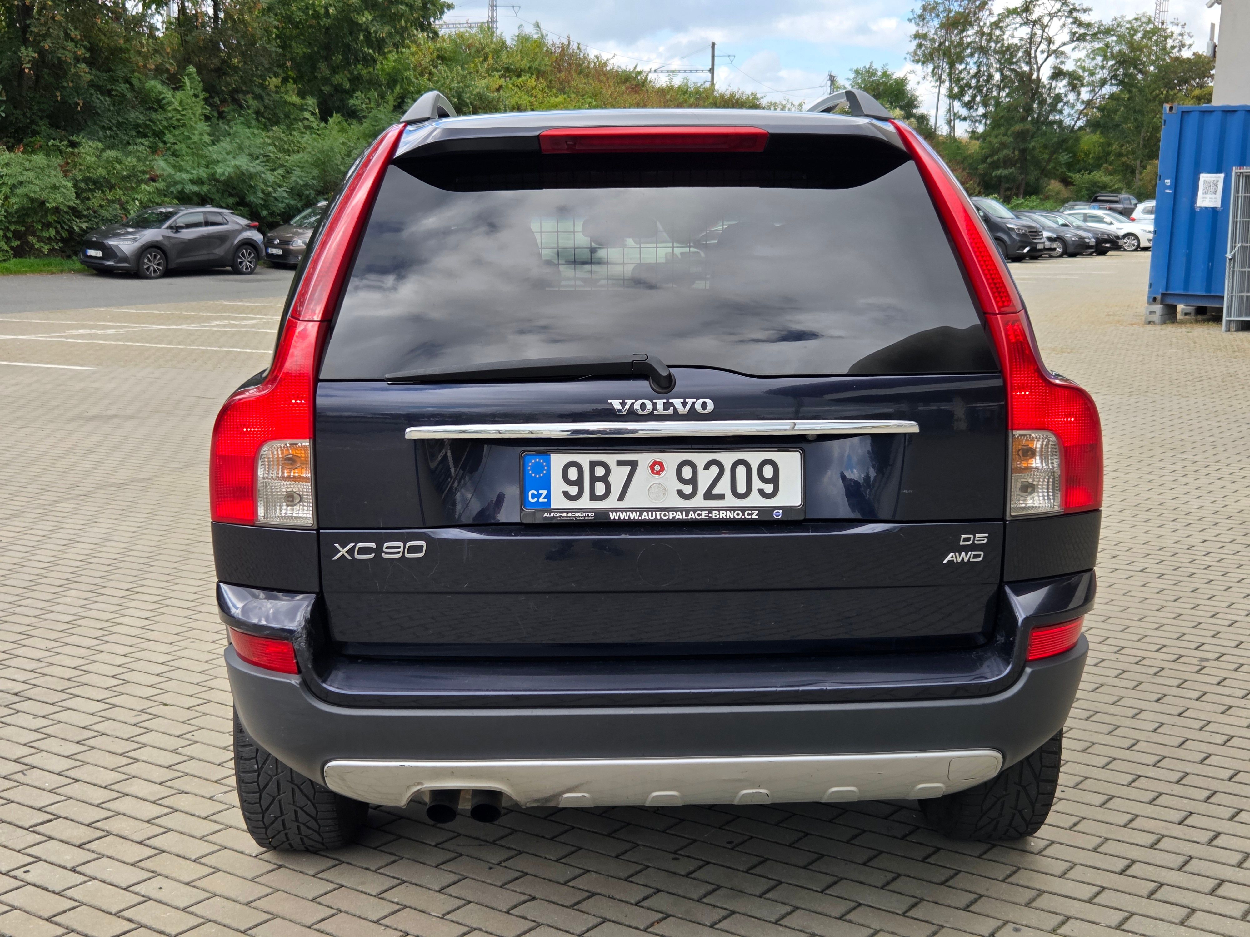 Volvo XC90, D5 136kw Inscription Nová STK - fotka 5