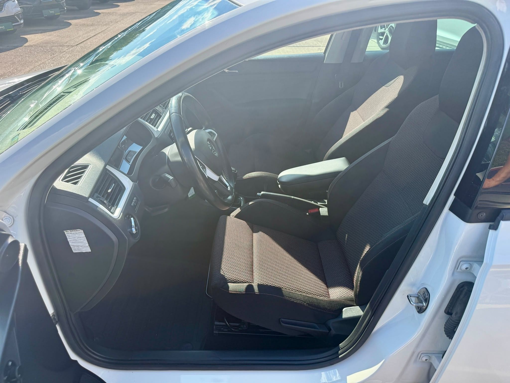Škoda Rapid, 1.2 TSI 77 KW Ambition - fotka 6