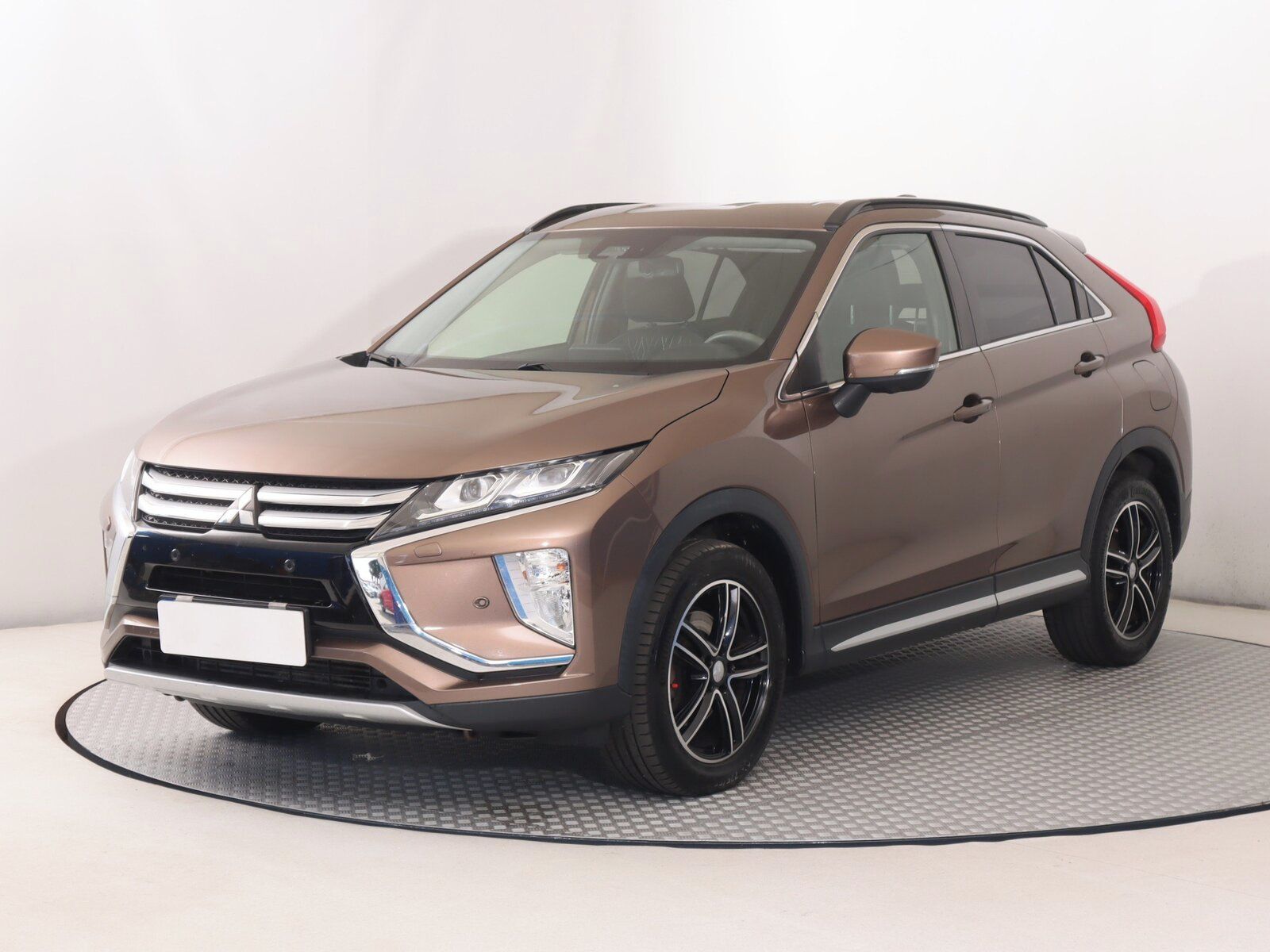 Mitsubishi Eclipse Cross, 1.5 T-MIVEC, Serv.kniha - fotka 2