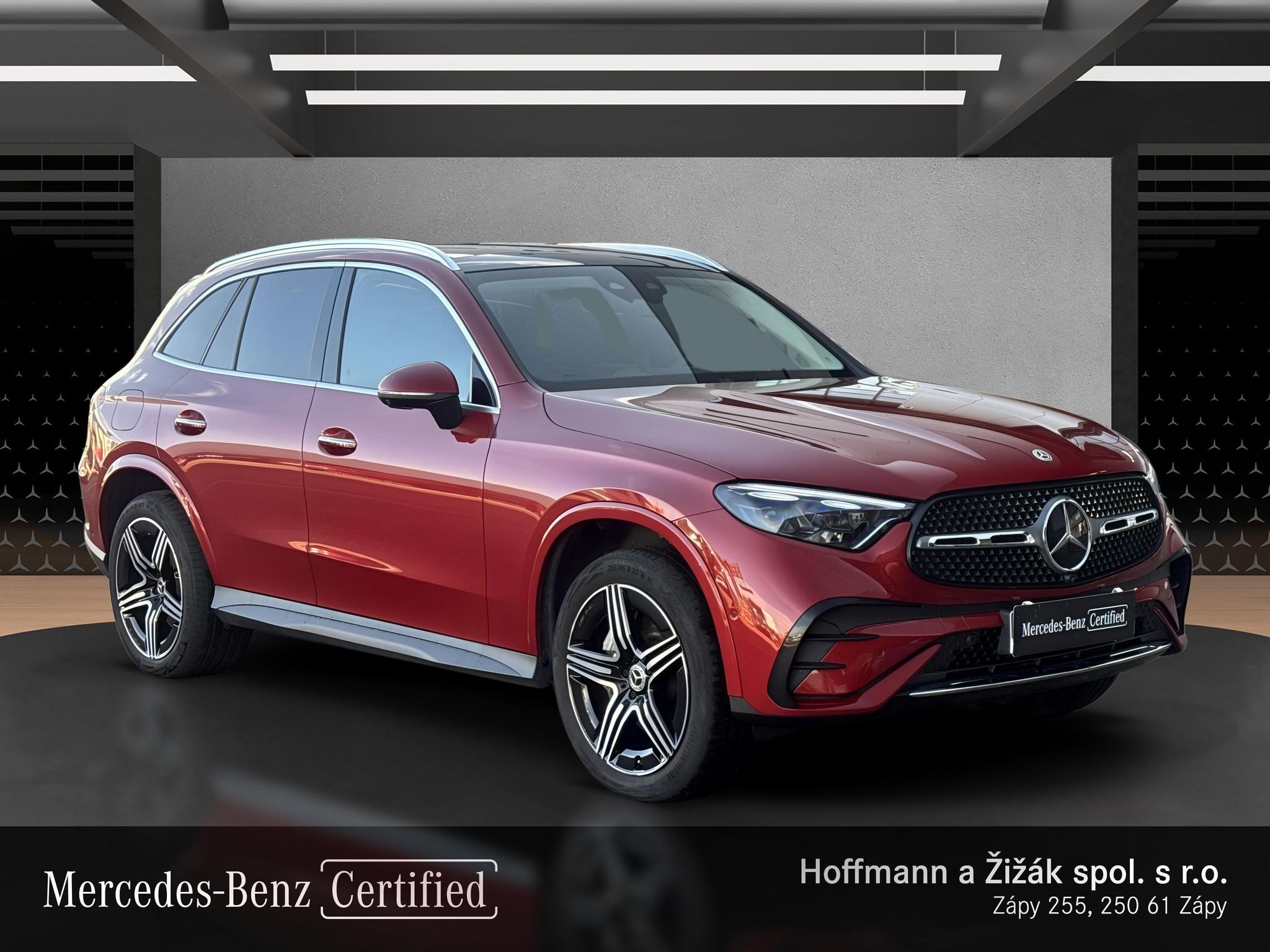 Mercedes-Benz GLC, 300 de 4MATIC s hybridní techn - fotka 3