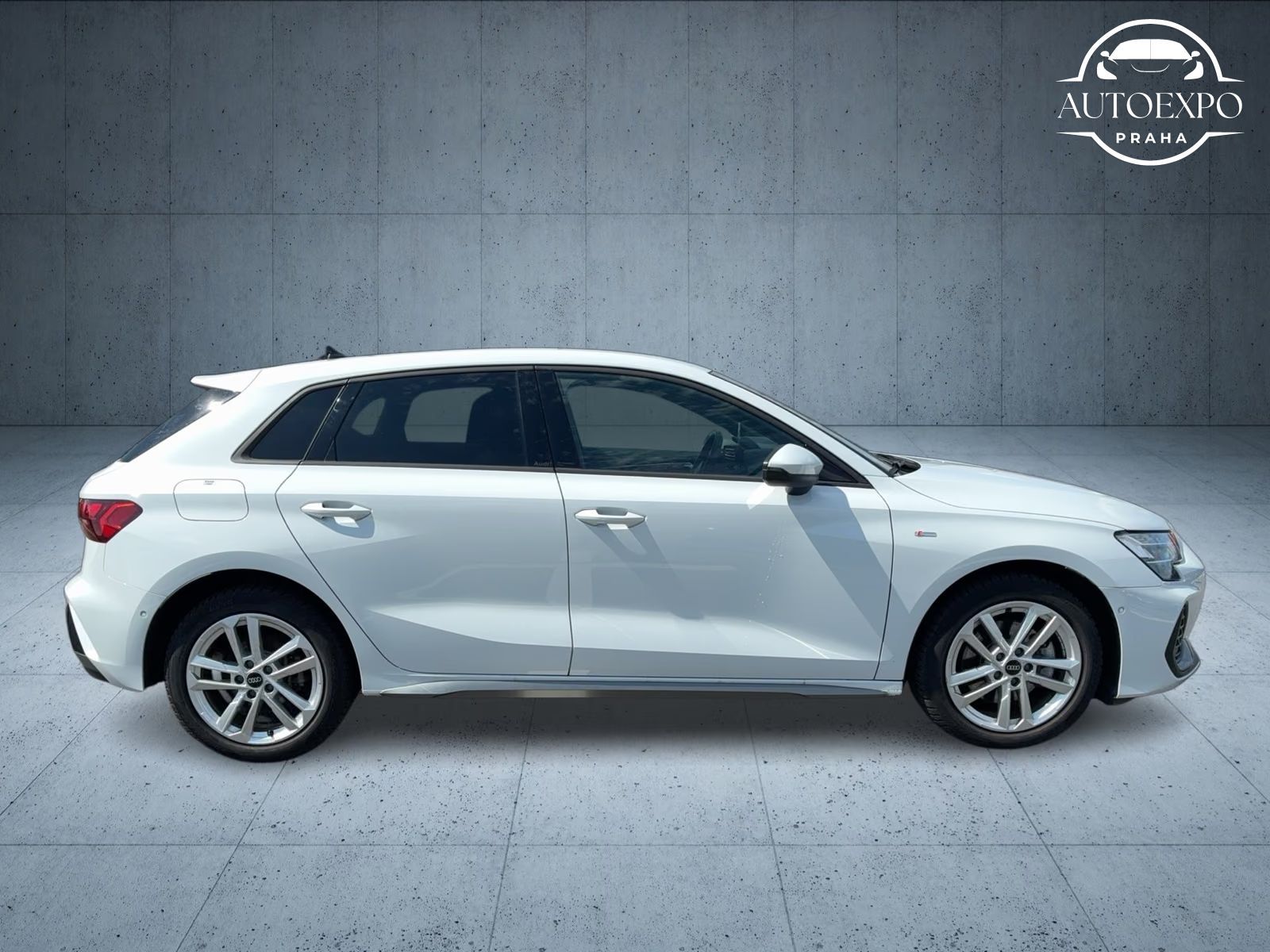 Audi A3, Sportback TFSI e S line - fotka 6