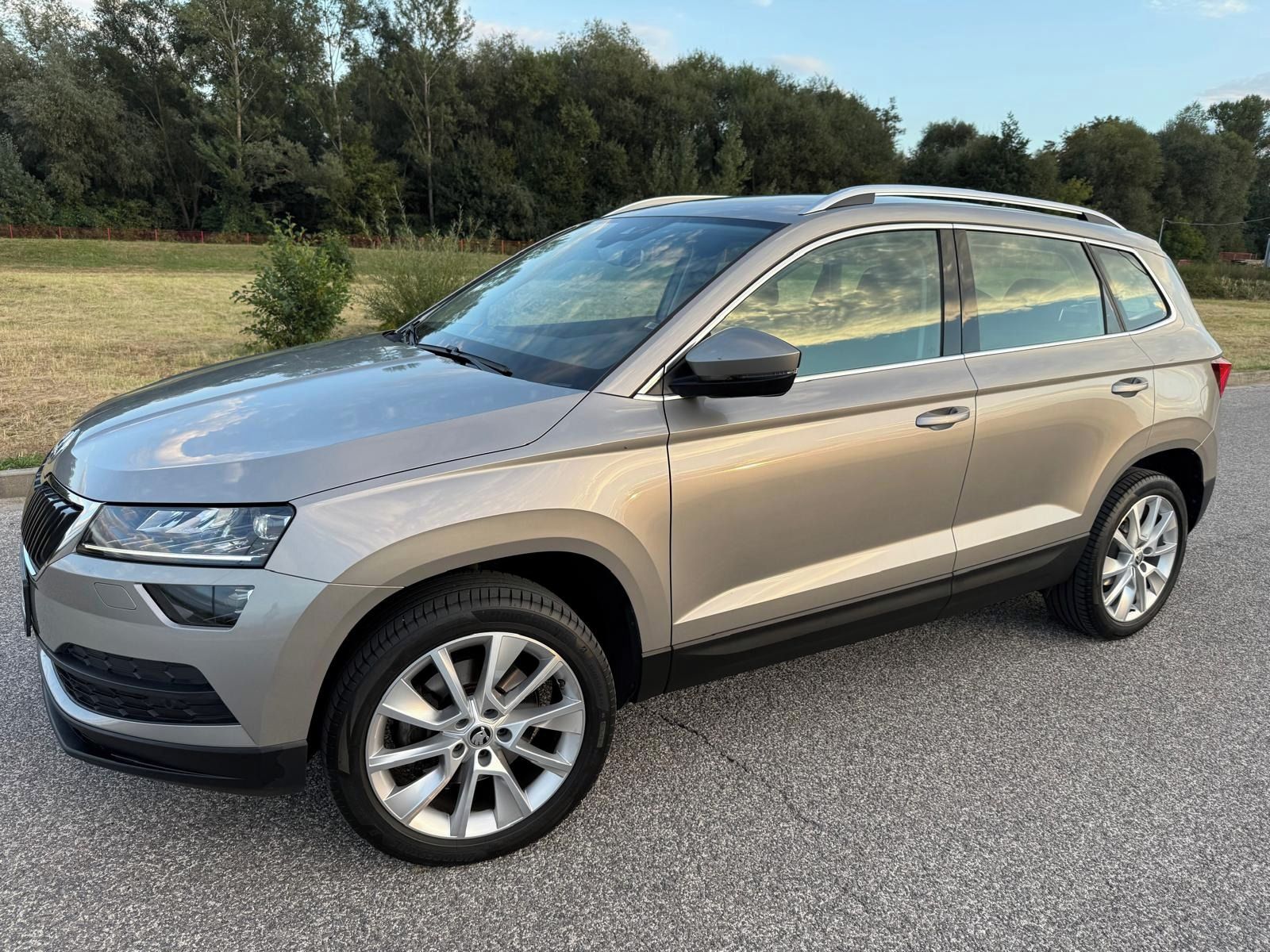 Škoda Karoq, TSI, Style, Full LED světla - fotka 2