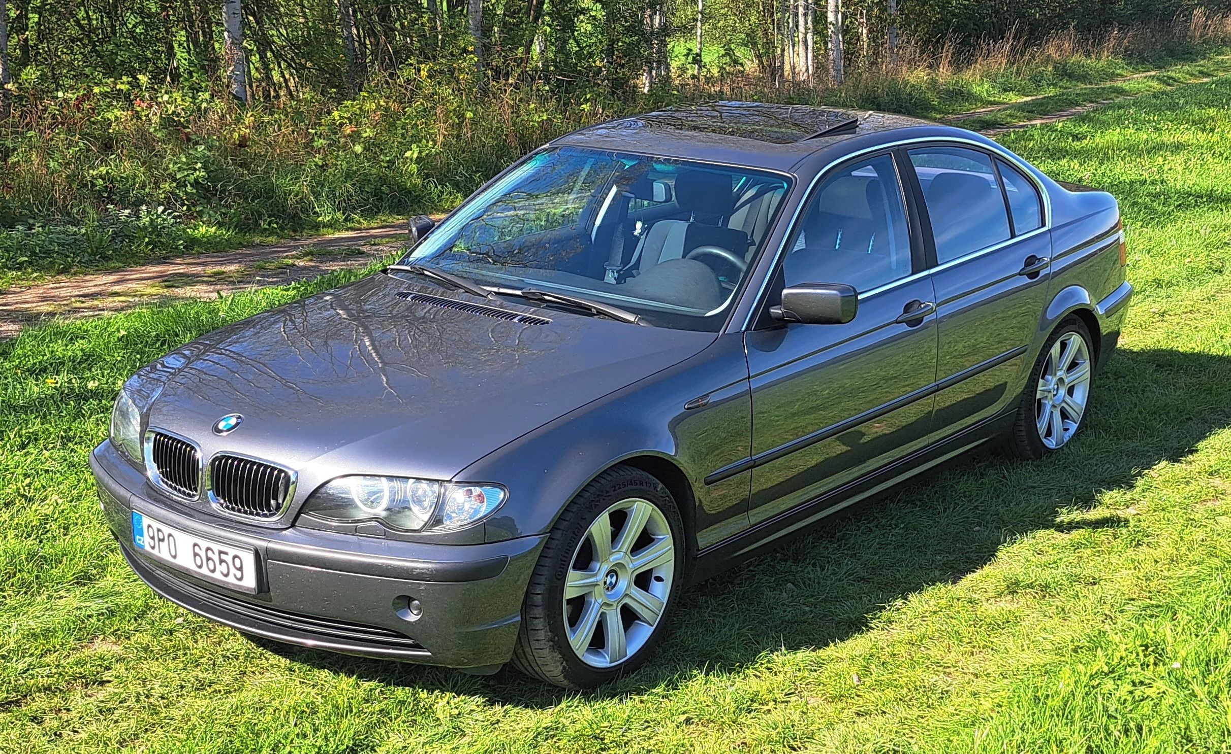 BMW Řada 3, E46 320i - fotka 3