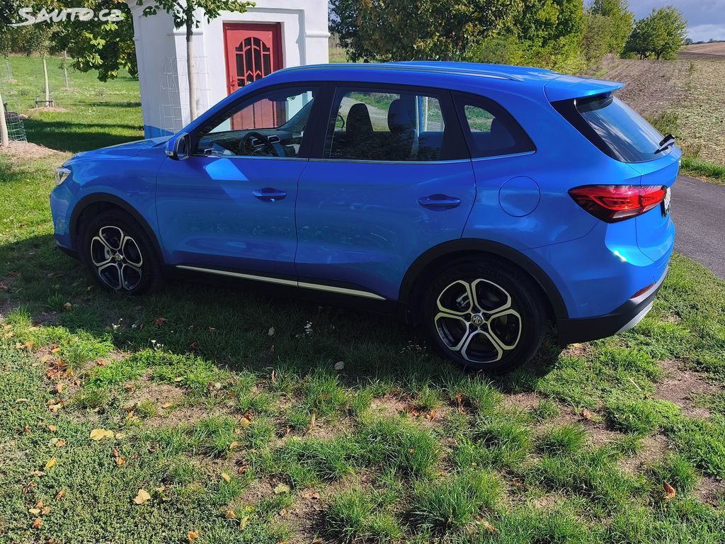 2025 MG ZS