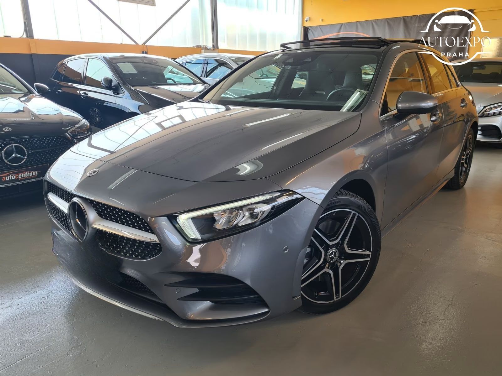 Mercedes-Benz Třídy A, 250e AMG*Panorama*KŮŽE*