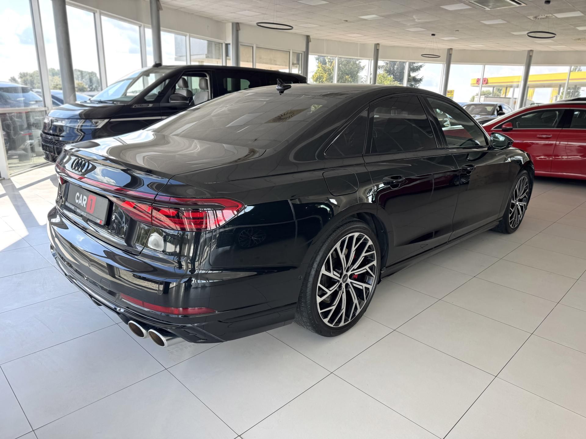Audi S8, 4,0TFSI Quattro*420kW*Webasto - fotka 5