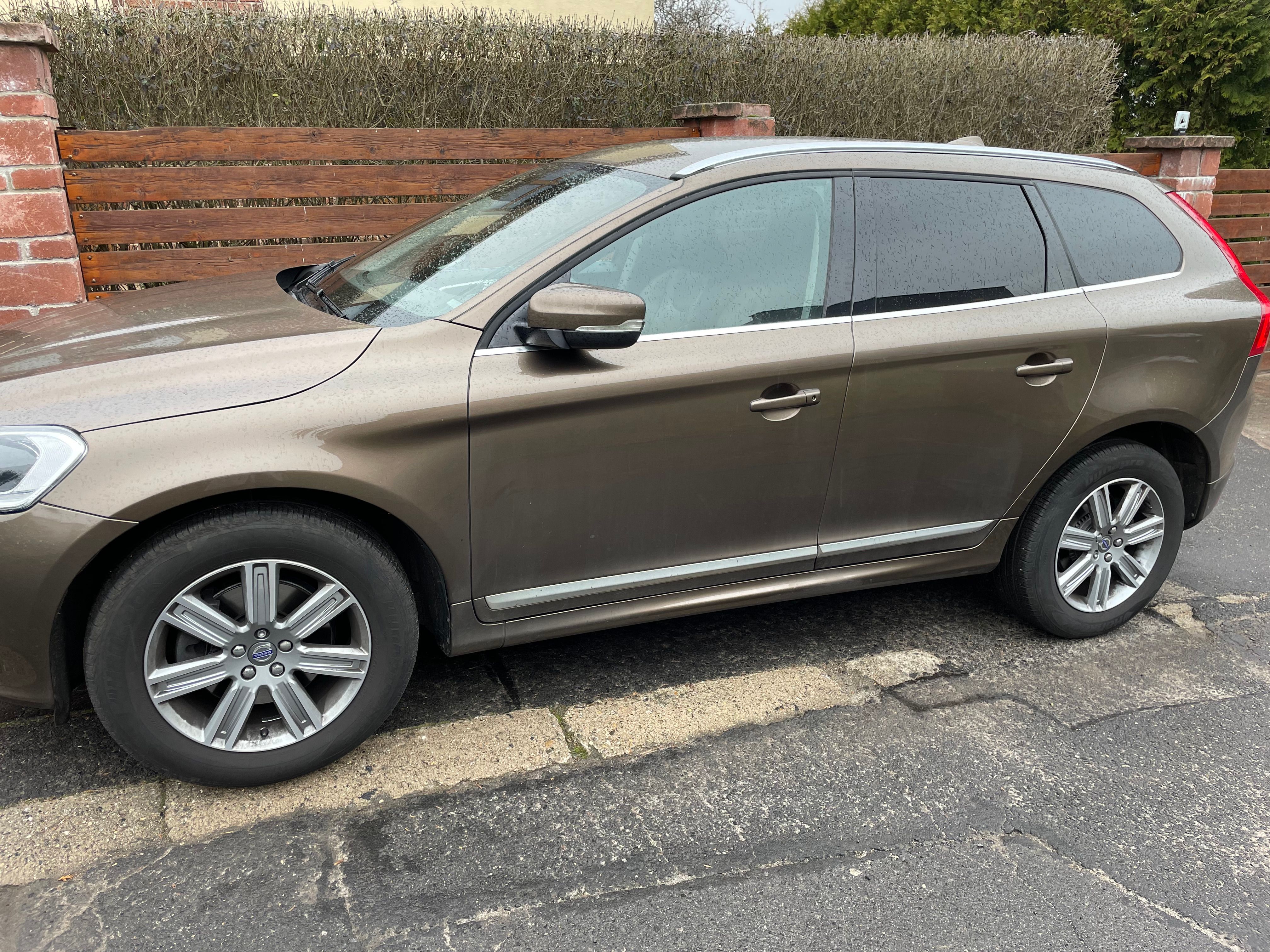 Volvo XC60, Volvo XC60, r. 2017, 133tis - fotka 2