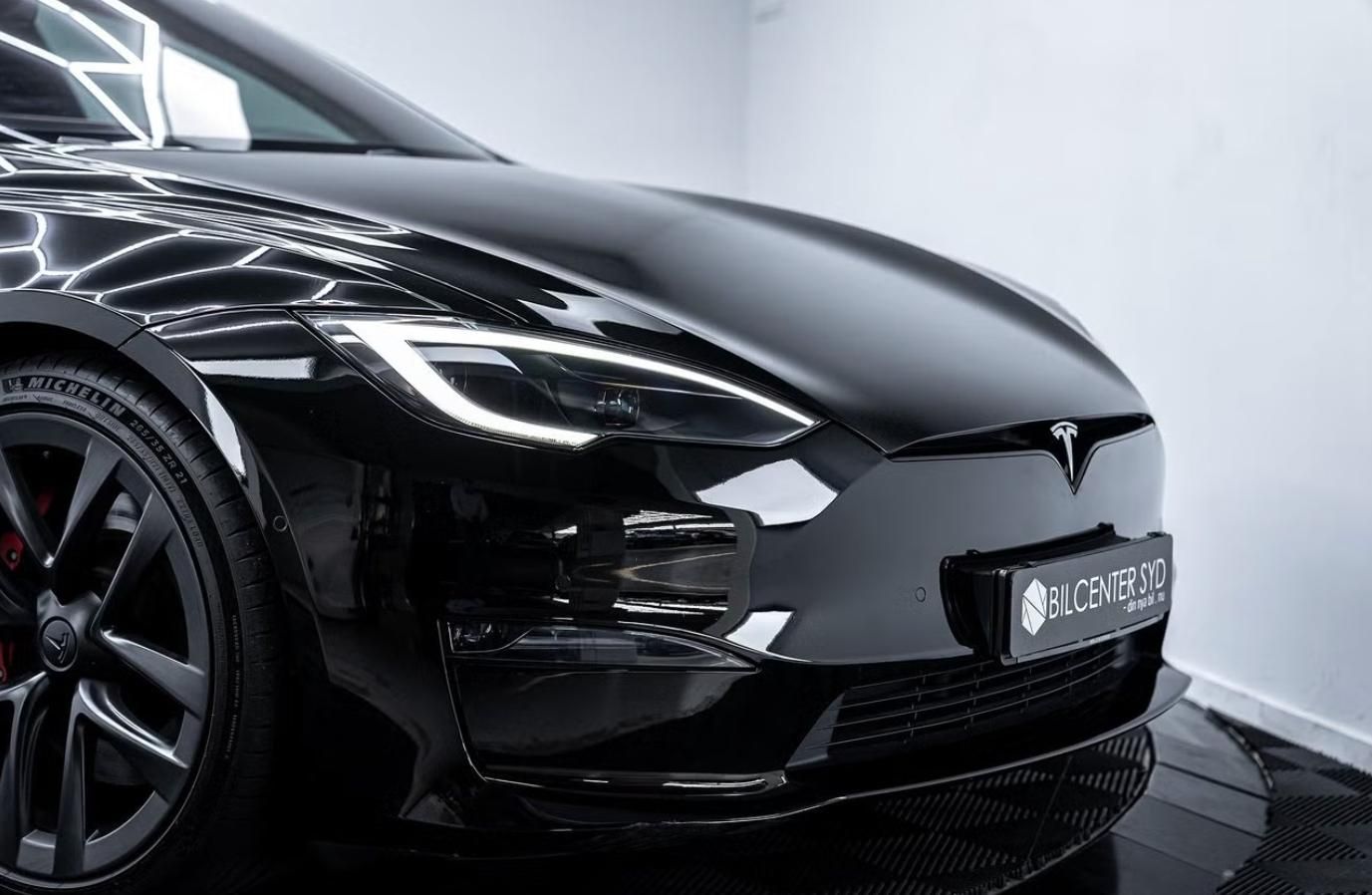 Tesla Model S, Plaid AWD Tažné Yoke Panorama - fotka 6