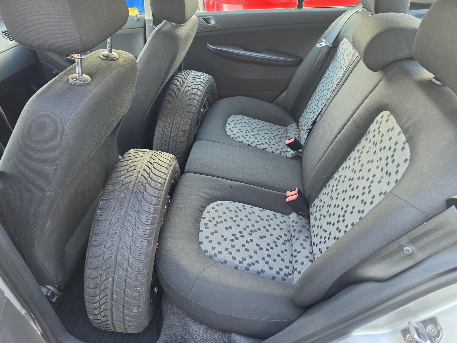 Škoda Fabia, 1.2 HTP lpg - fotka 6
