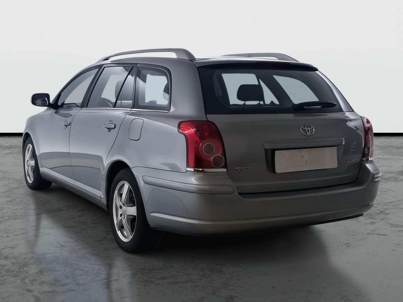 Toyota Avensis, 1.8 VVT-i, po STK, dobrý stav - fotka 4