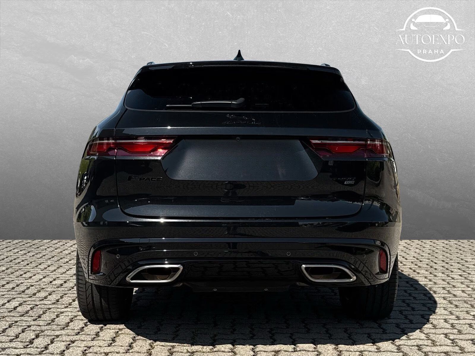 Jaguar F-Pace, F-PACE P400 R-Dynamic* - fotka 4