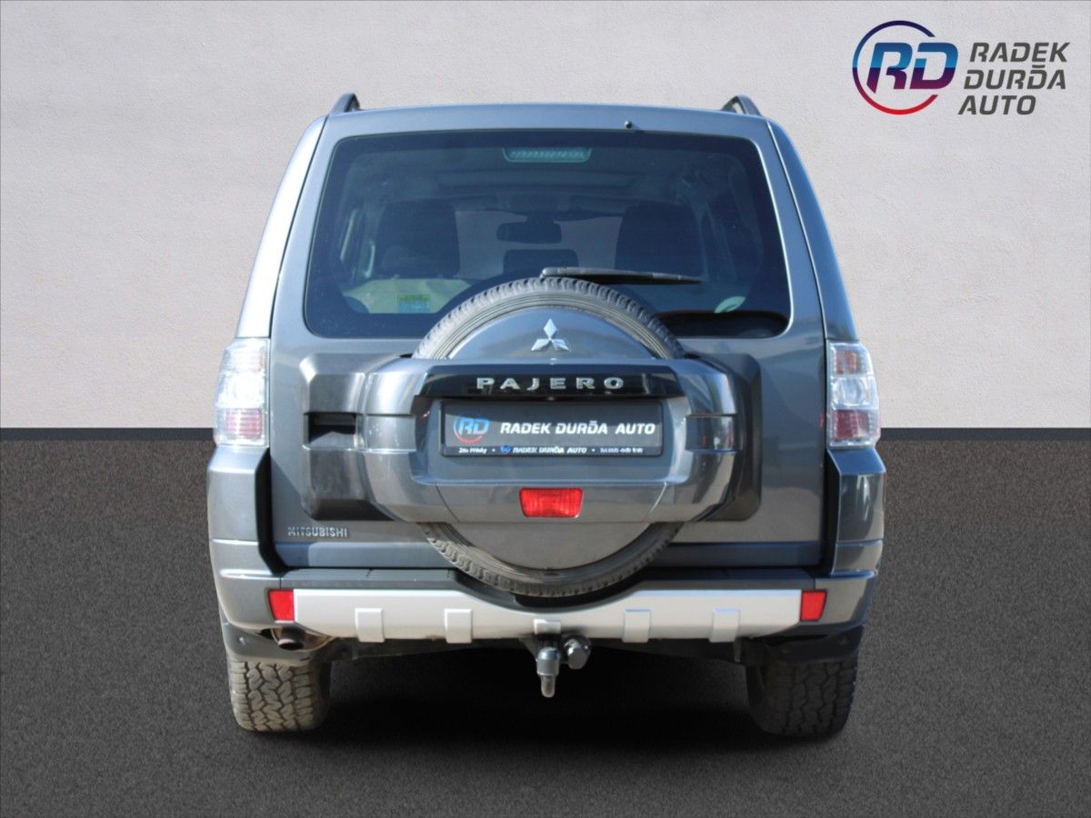 Mitsubishi Pajero, 3,2 DI-D  ČR,AUTOMAT,4x4,7MÍST - fotka 6