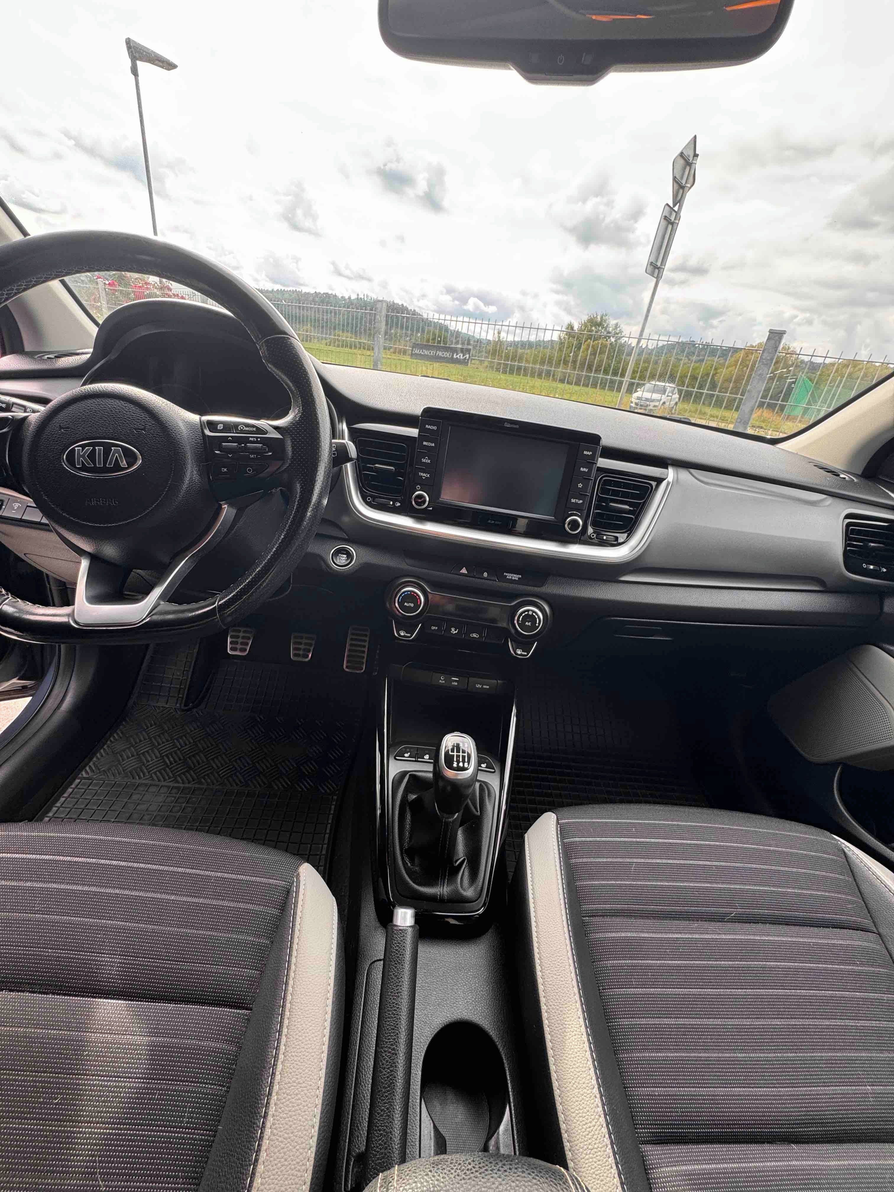 Kia Stonic, 1.4 CVVT  KAMERA - fotka 6