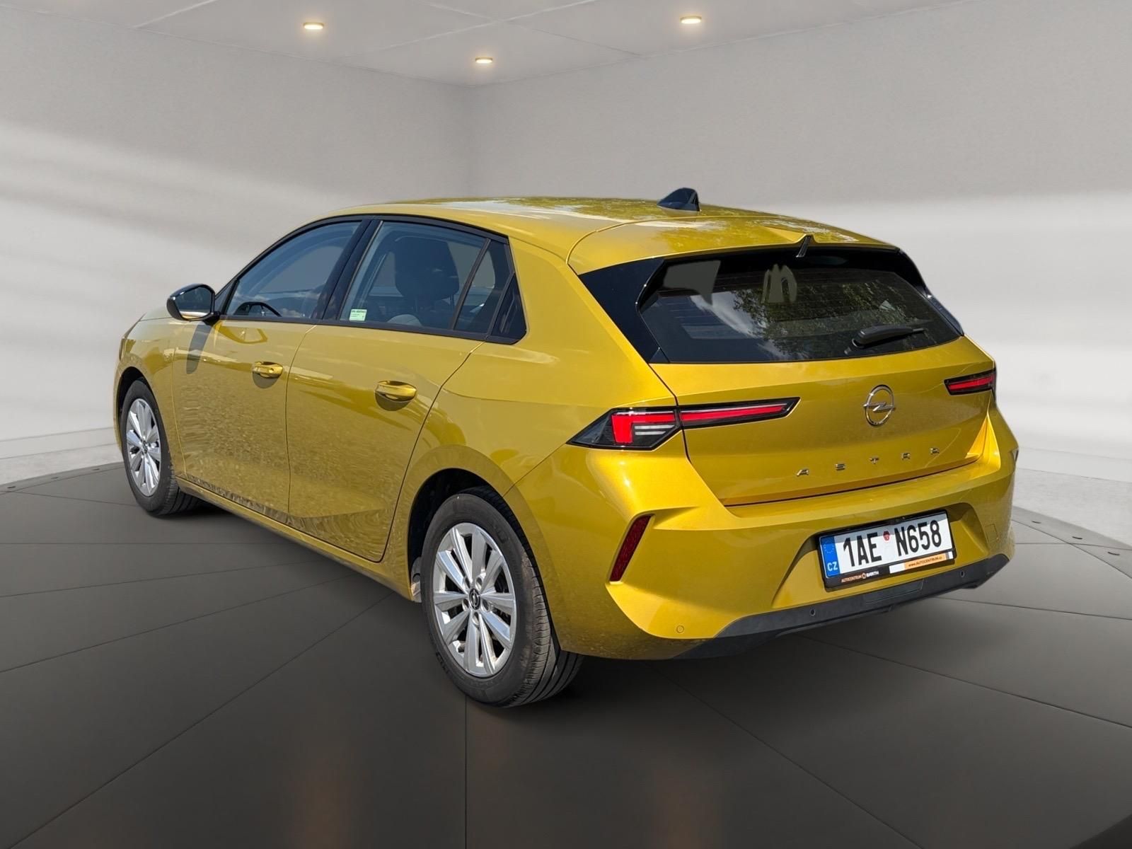 Opel Astra, EDITION 1.2T 81kW CZ DPH - fotka 4