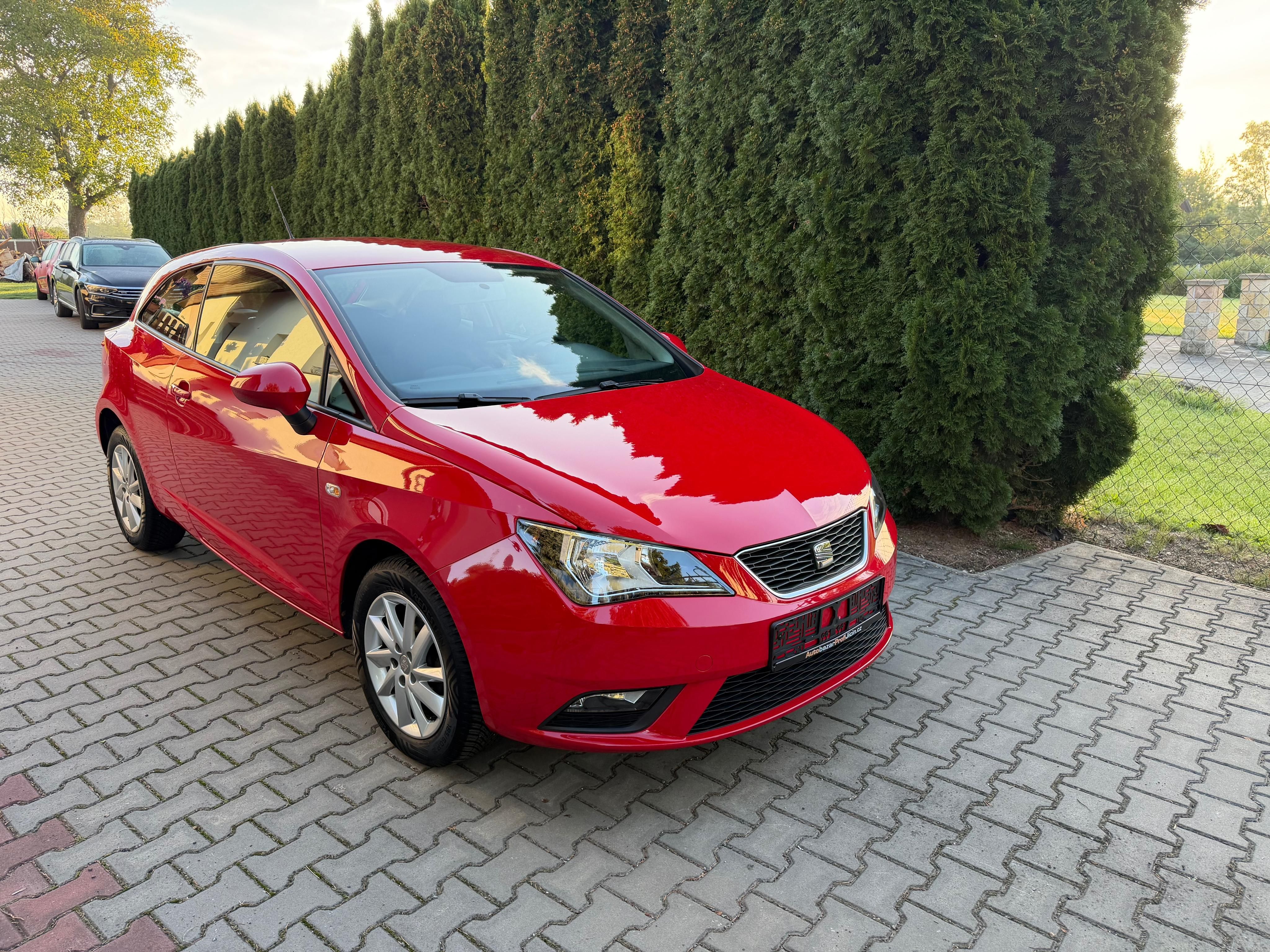 Seat Ibiza, 1,2i / 51kw naj: 45000km Top - fotka 3