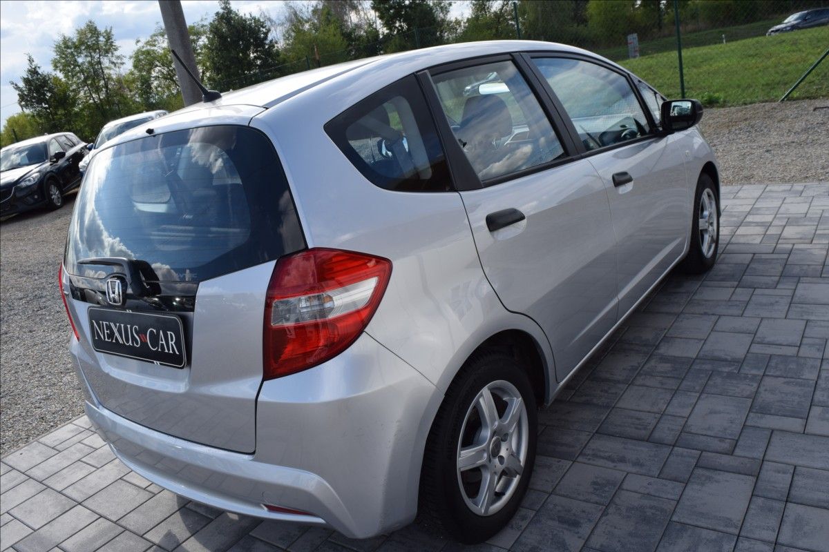 Honda Jazz, 1,2 i 66KW ALU KLIMA NÍZKÉ KM - fotka 5