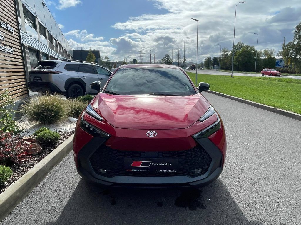 Toyota C-HR, 1.8 Hybrid FWD Style - fotka 6