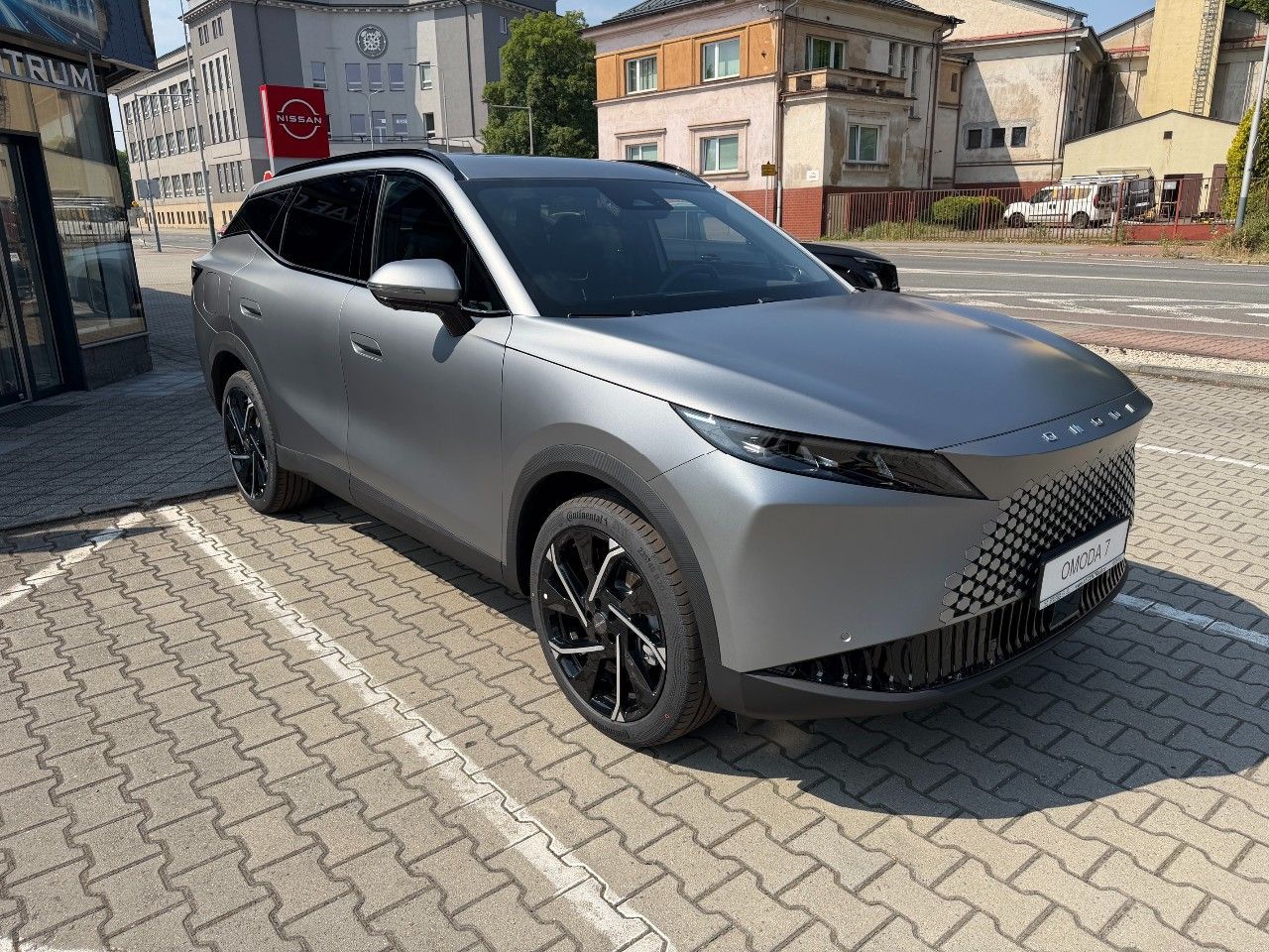 Omoda 7, 1.5 PHEV 205 kW Luxury AT, REZ - fotka 3