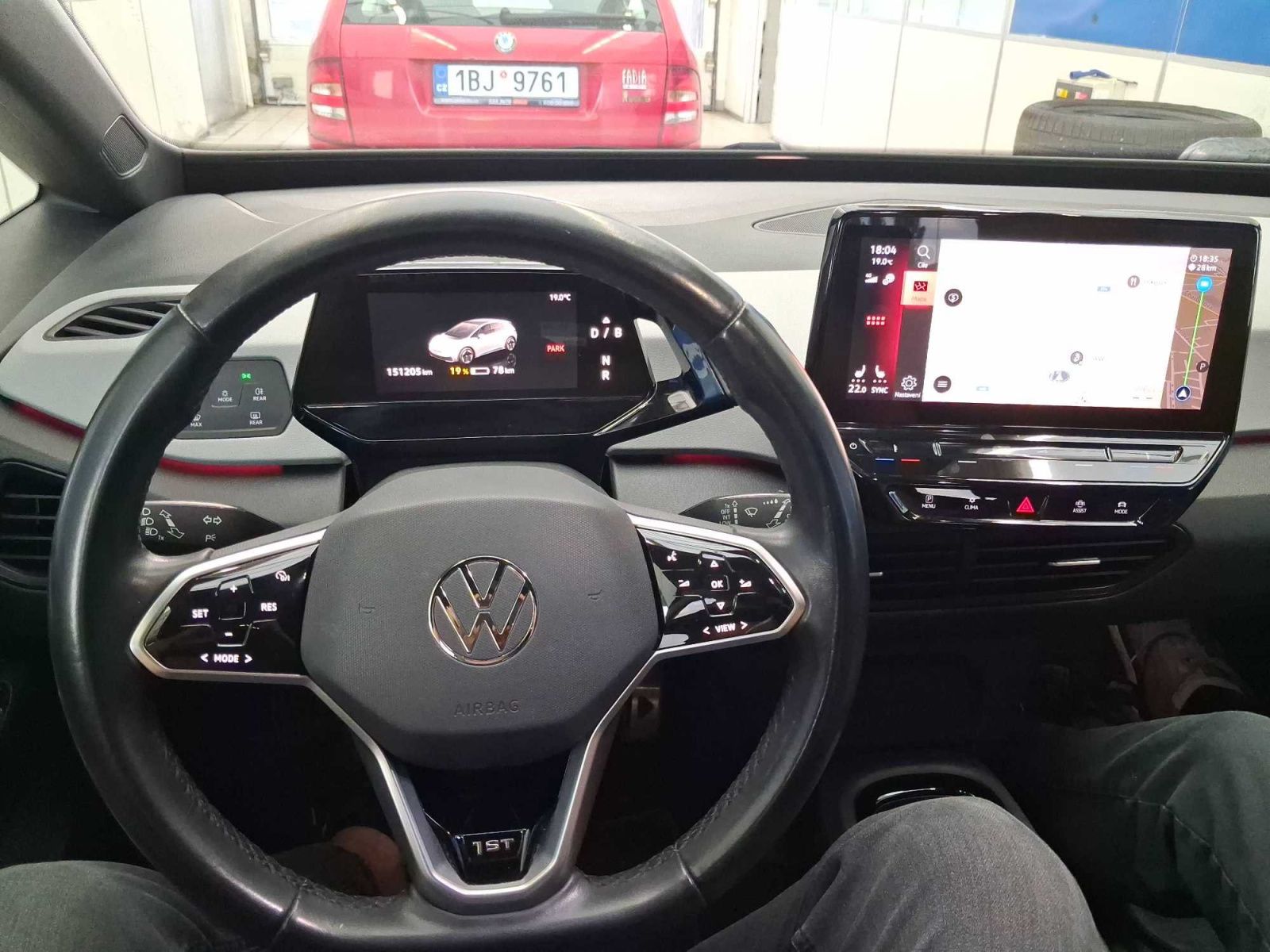 Volkswagen ID.3, Pro Perf. (62 kWh), SoH 86% - fotka 3