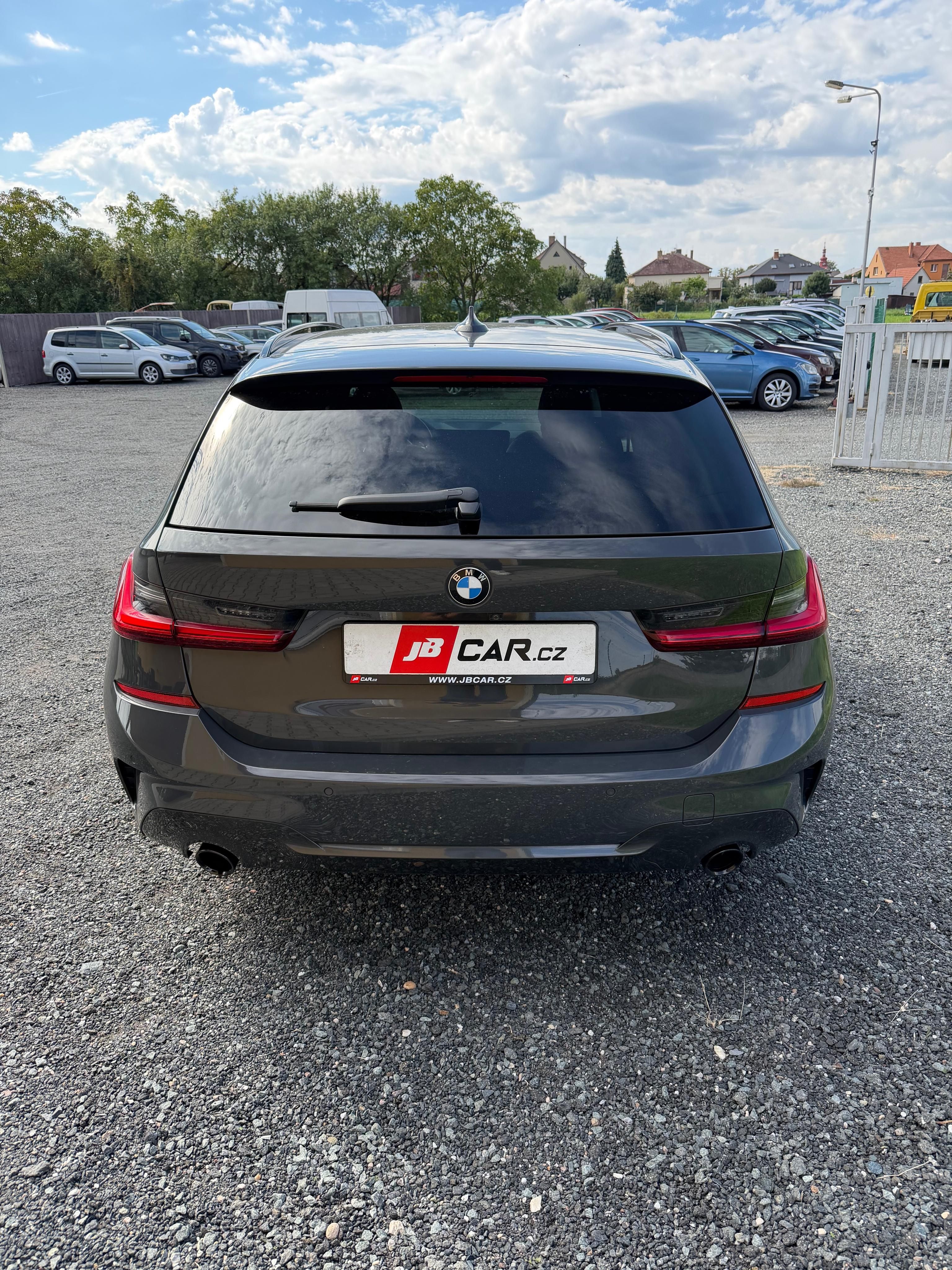 BMW Řada 3, 330d xDrive M-PAKET 1.MAJ DPH - fotka 6