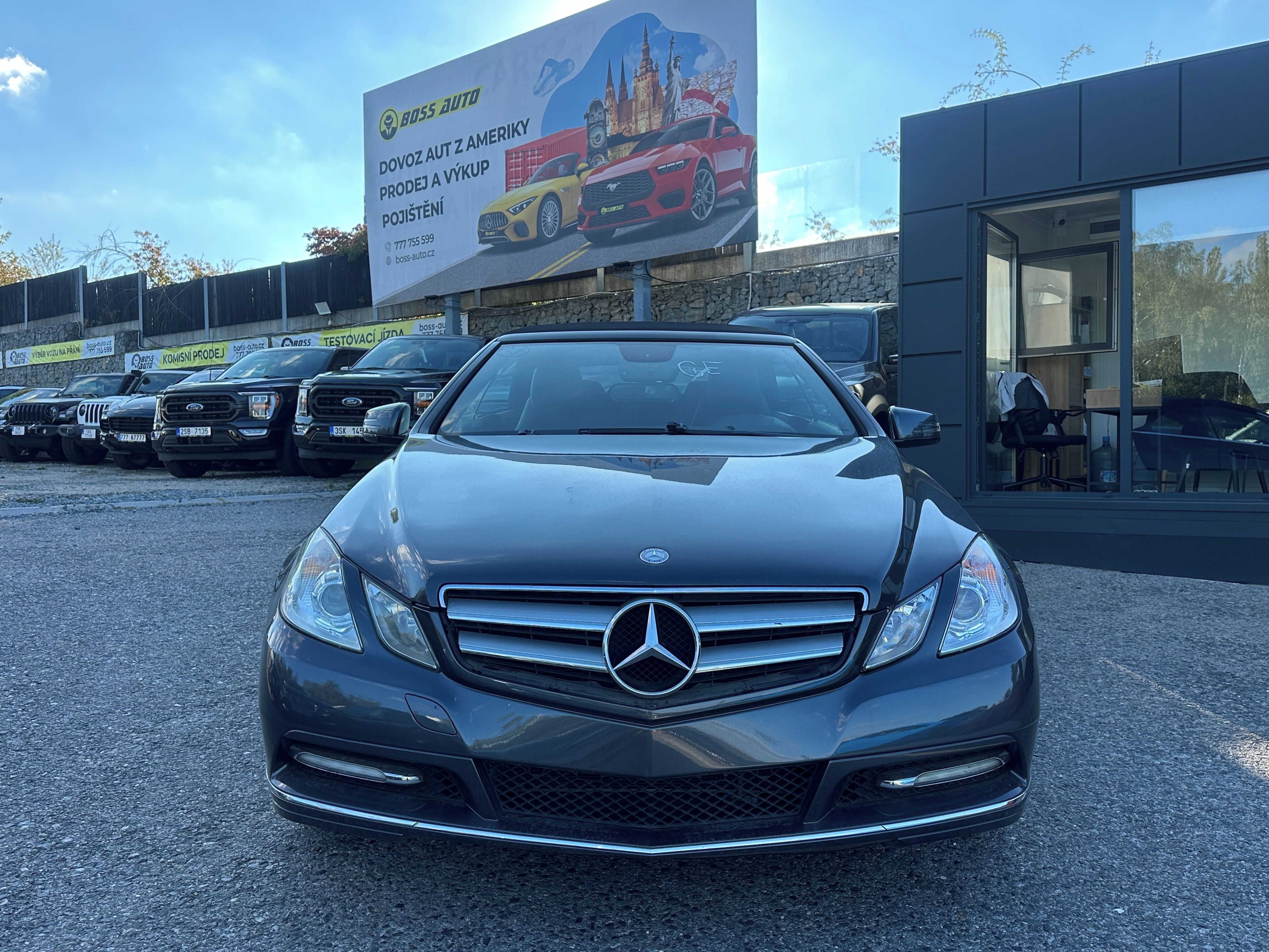 Mercedes-Benz Třídy E, Mercedes-Benz E 350 2012 - fotka 2