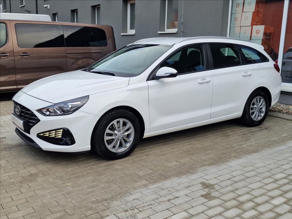 Hyundai i30, 1.6 CRDi Comfort,ČR,1.Majitel - fotka 6