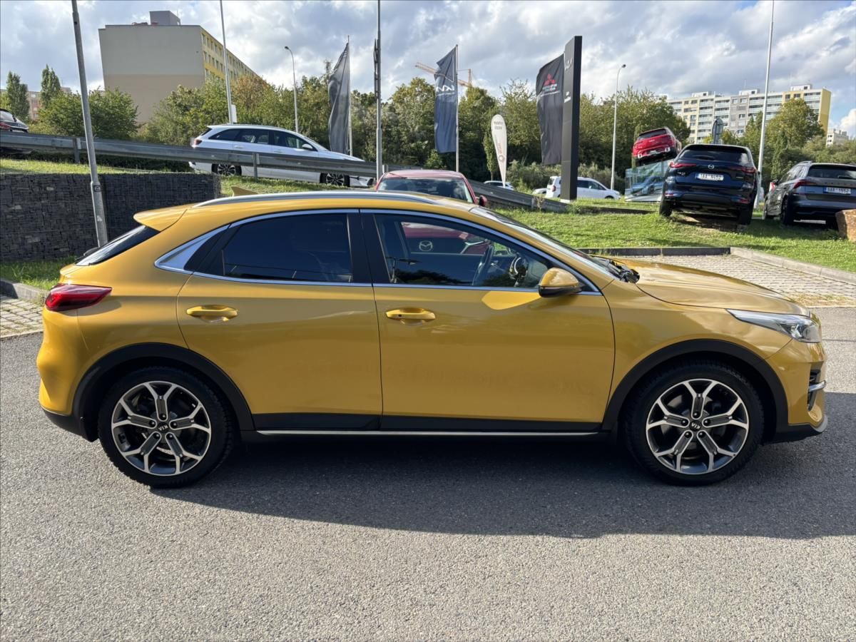 Kia XCee´d, 1,5 TGDi Spring Edition ZÁRUKA - fotka 6
