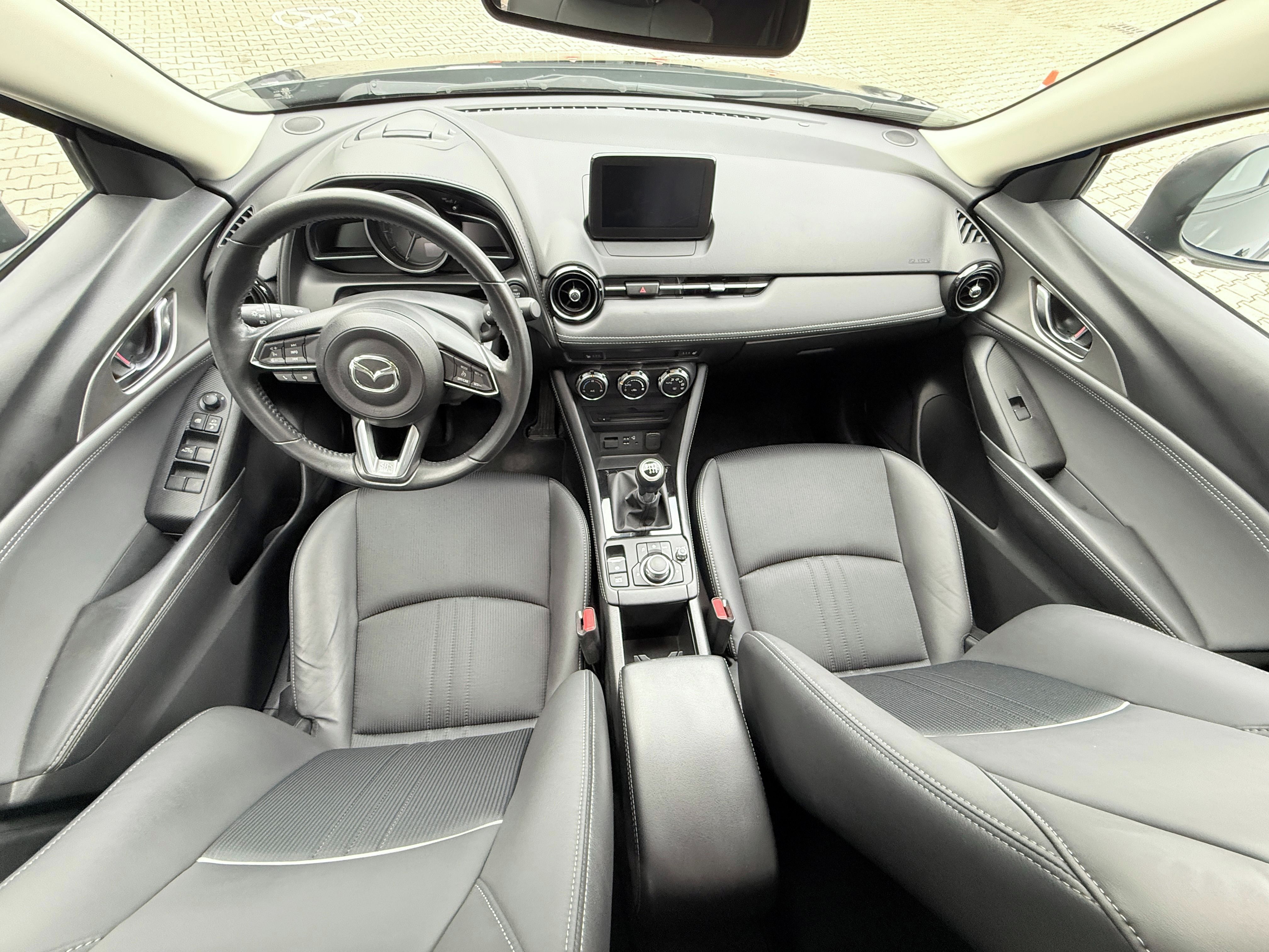 Mazda CX-3, 2.0 SkyActiv-G 89kW/121PS - fotka 5