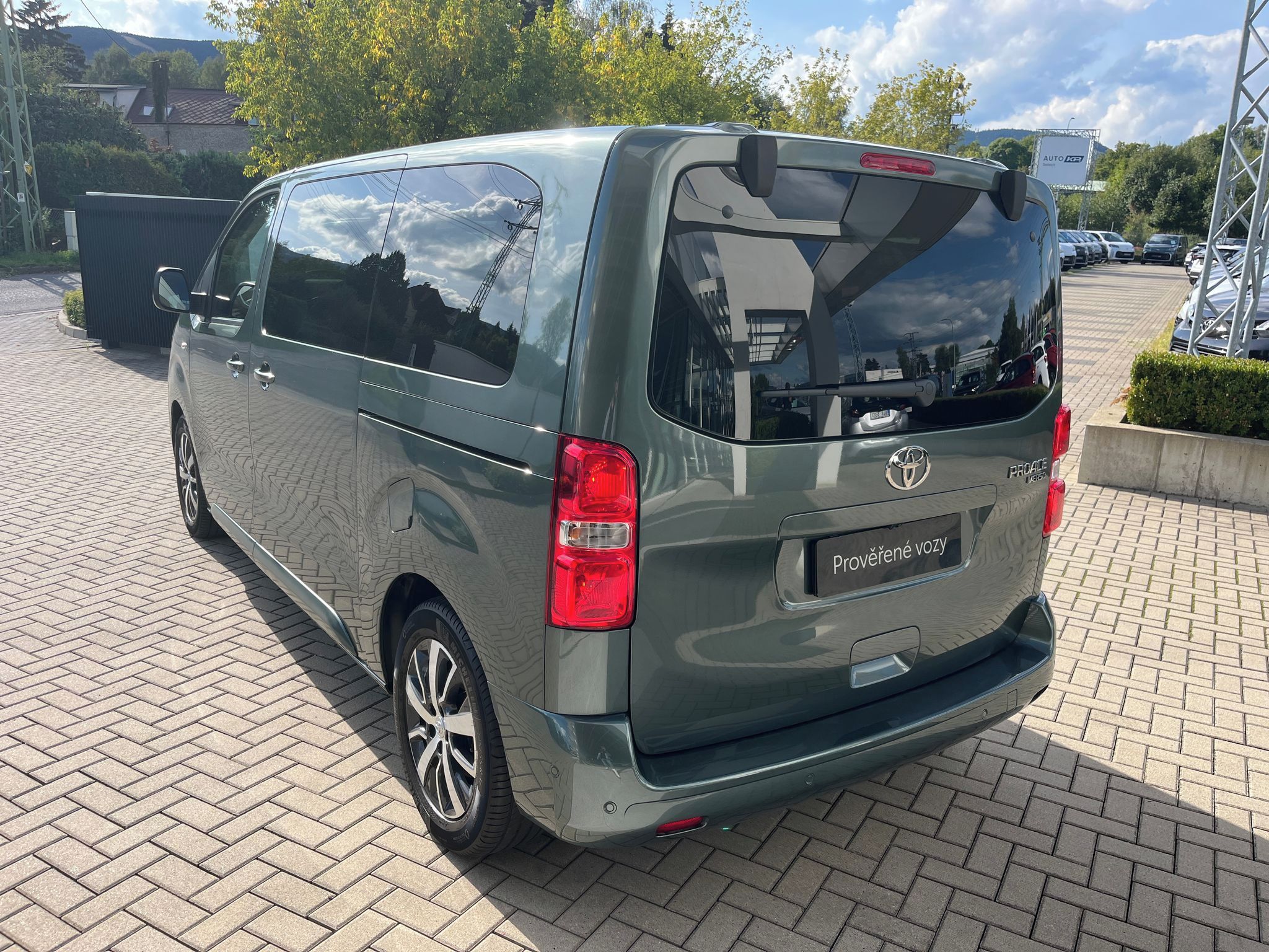 Toyota Proace Verso, 2.0D 144k L1 Family Webasto 8S - fotka 4