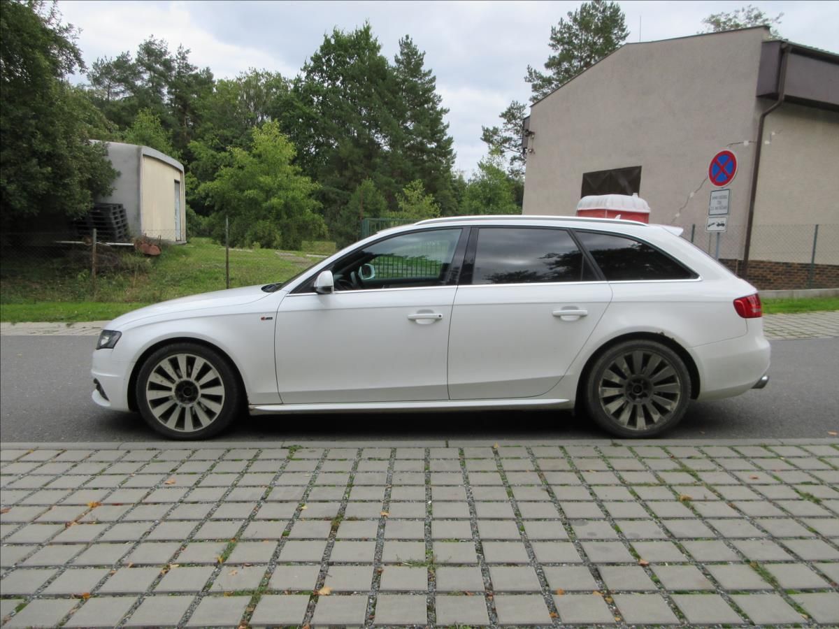 Audi A4, 2,0 TFSi 155Kw S-Line, 4x4, VA - fotka 6