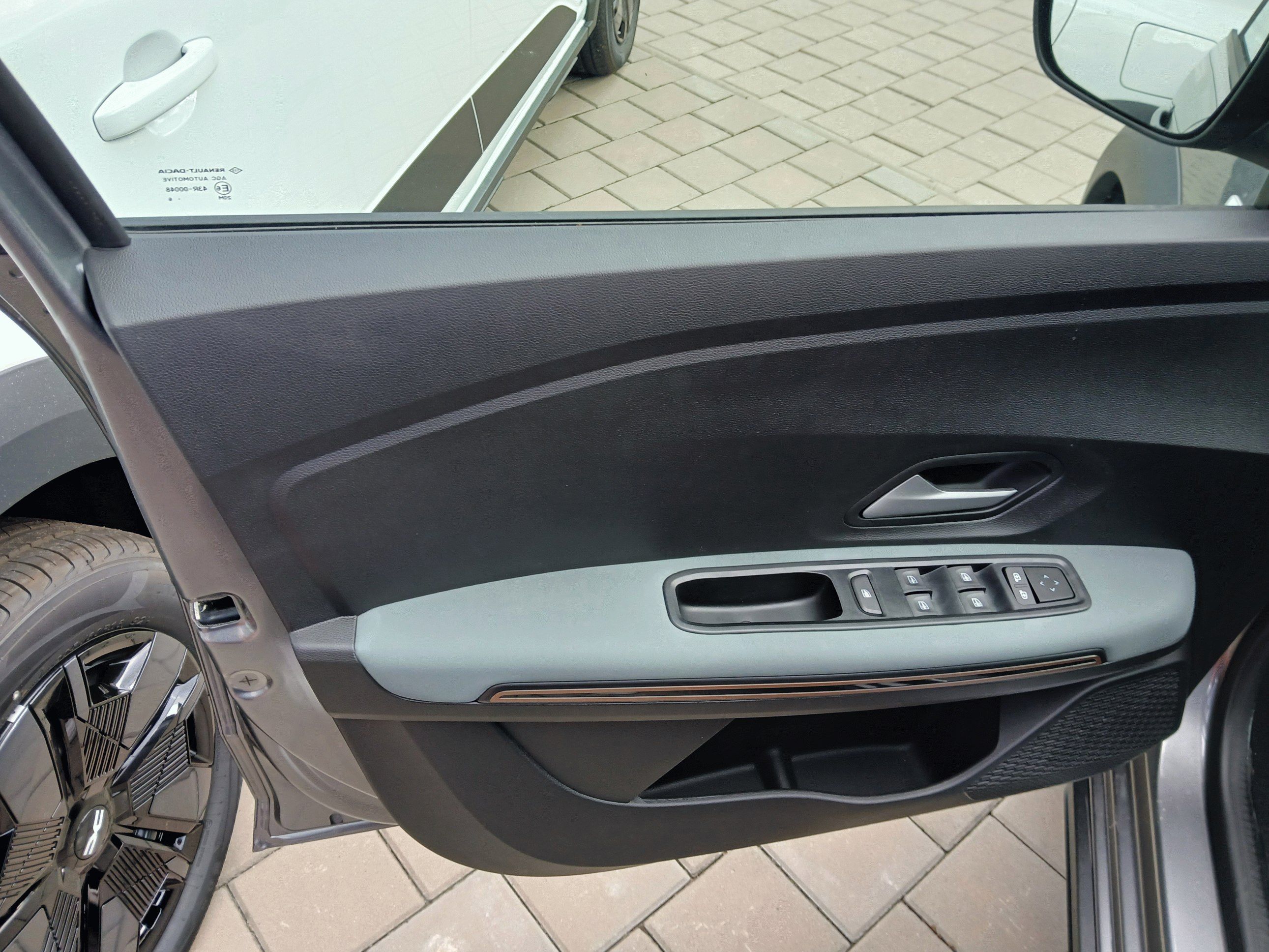 Dacia Jogger, Extreme Eco-G 120 7míst pobočk - fotka 6