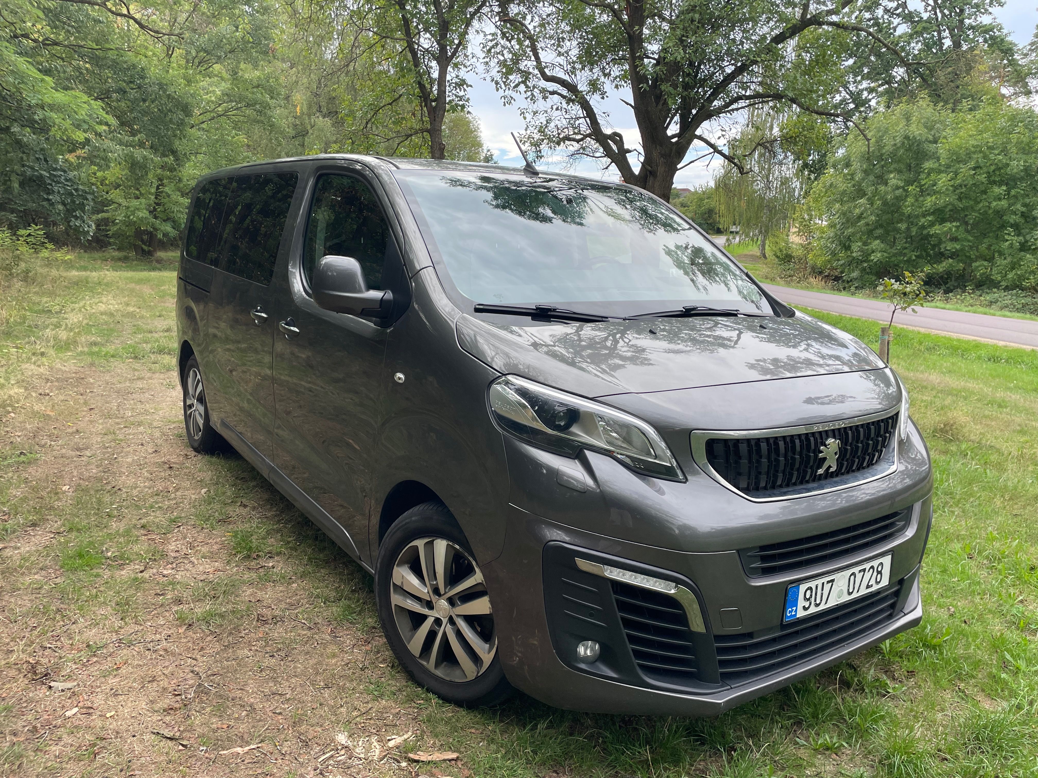 Peugeot Traveller, Allure, 8 míst, 130kw, kůže,TZ - fotka 4