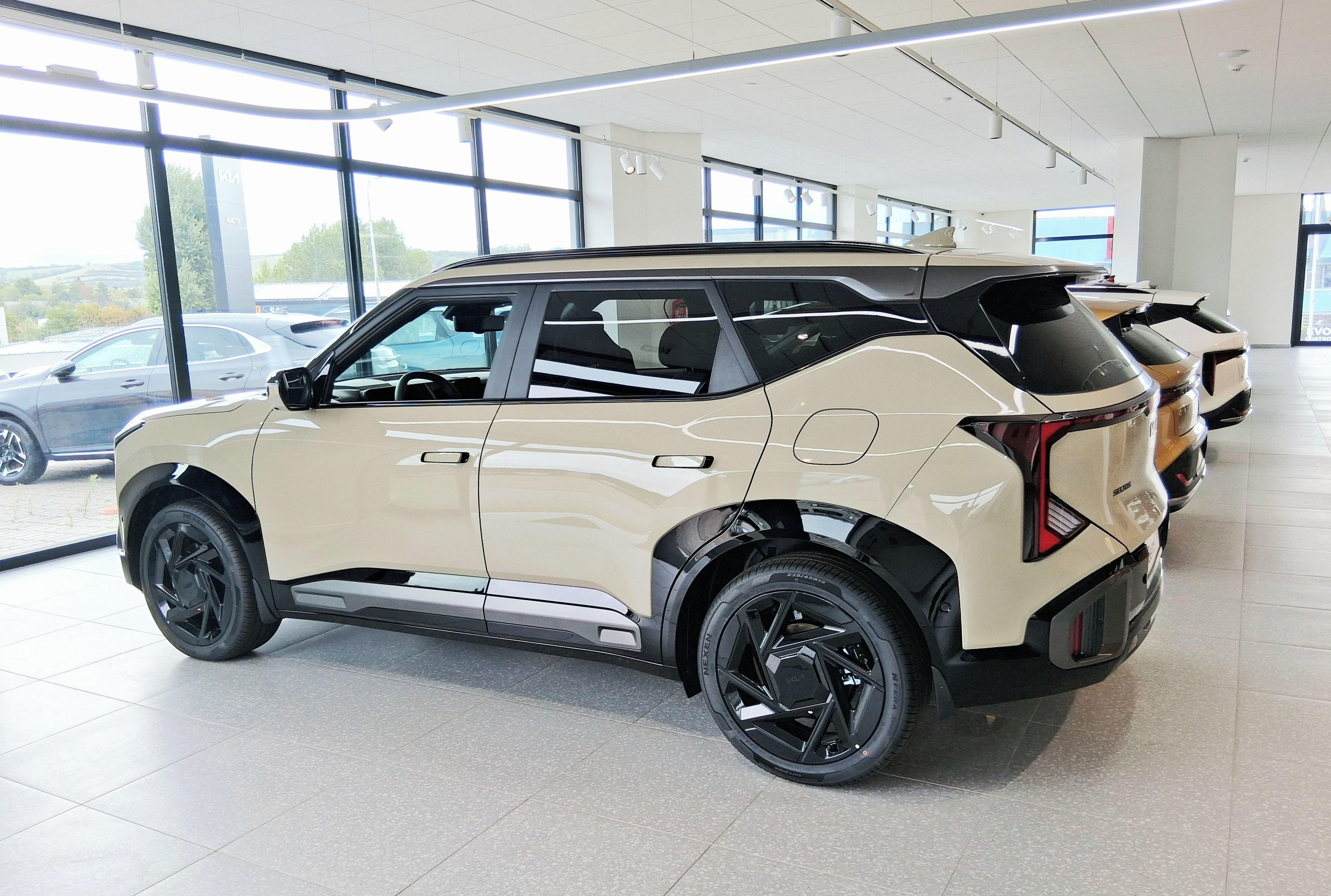 Kia Seltos - fotka 6