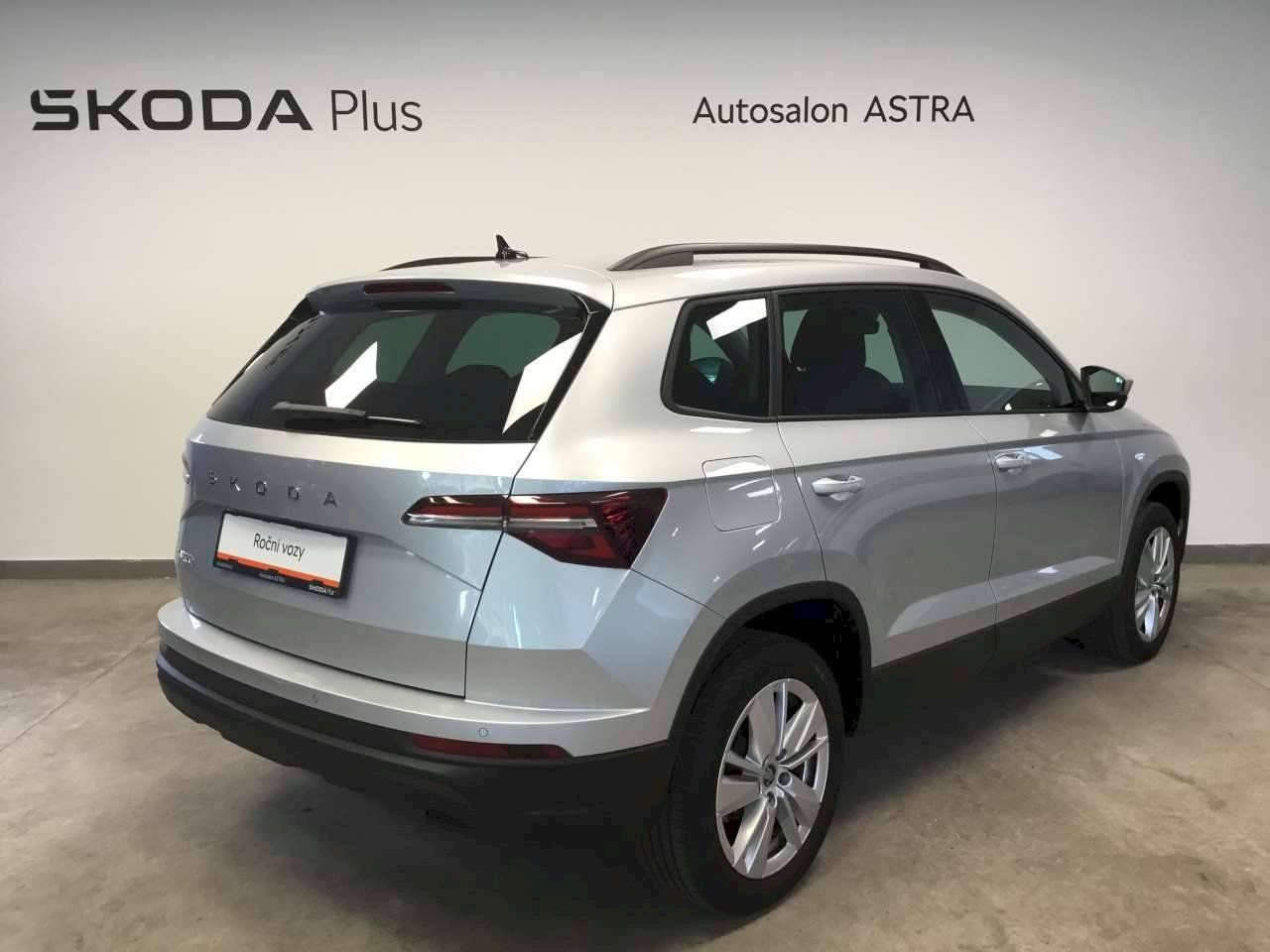 Škoda Karoq, Selection 2.0 TDI 85 kW - fotka 2