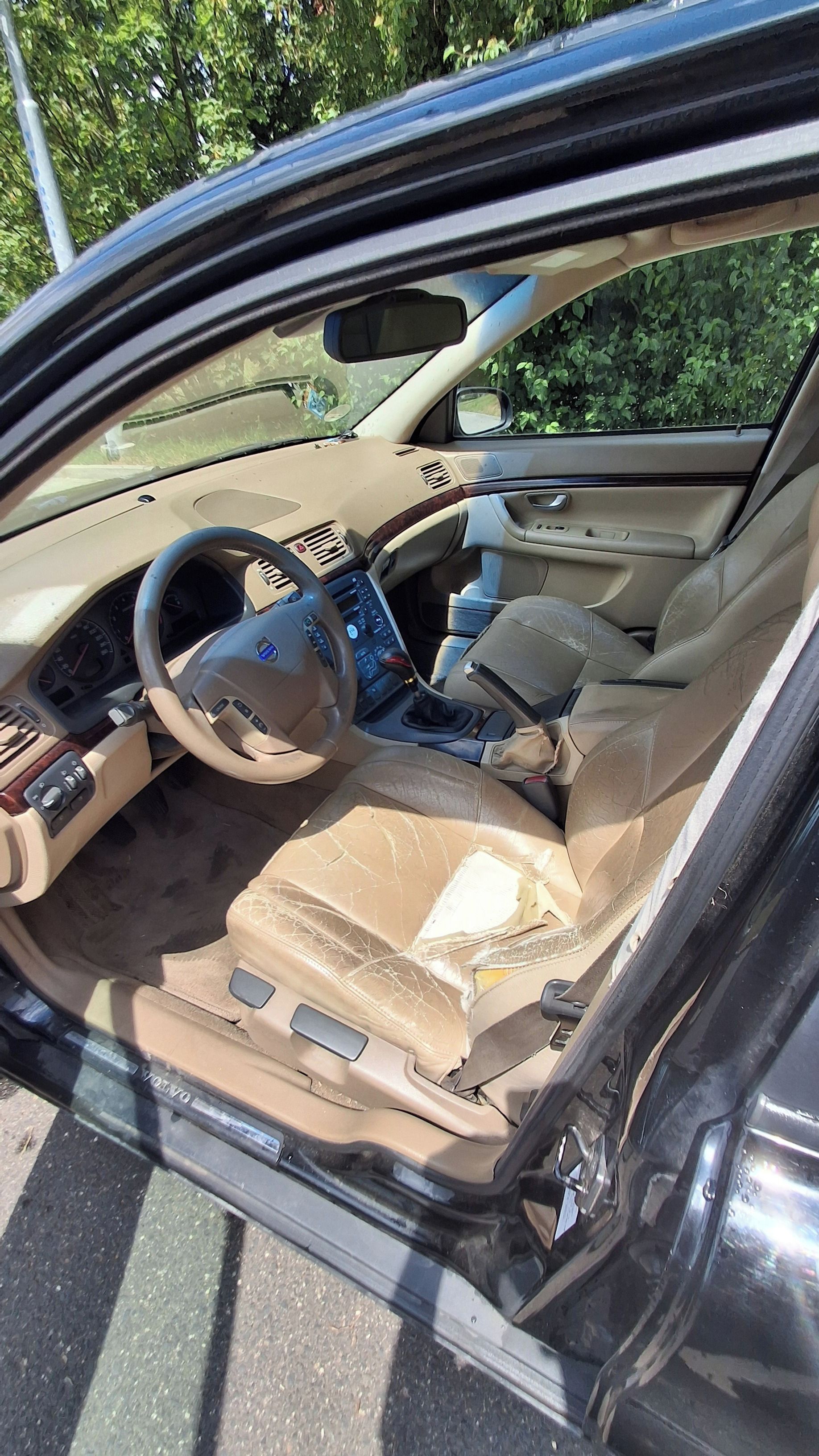 Volvo S80, 2.4 Turbo, benzín, manuál - fotka 6