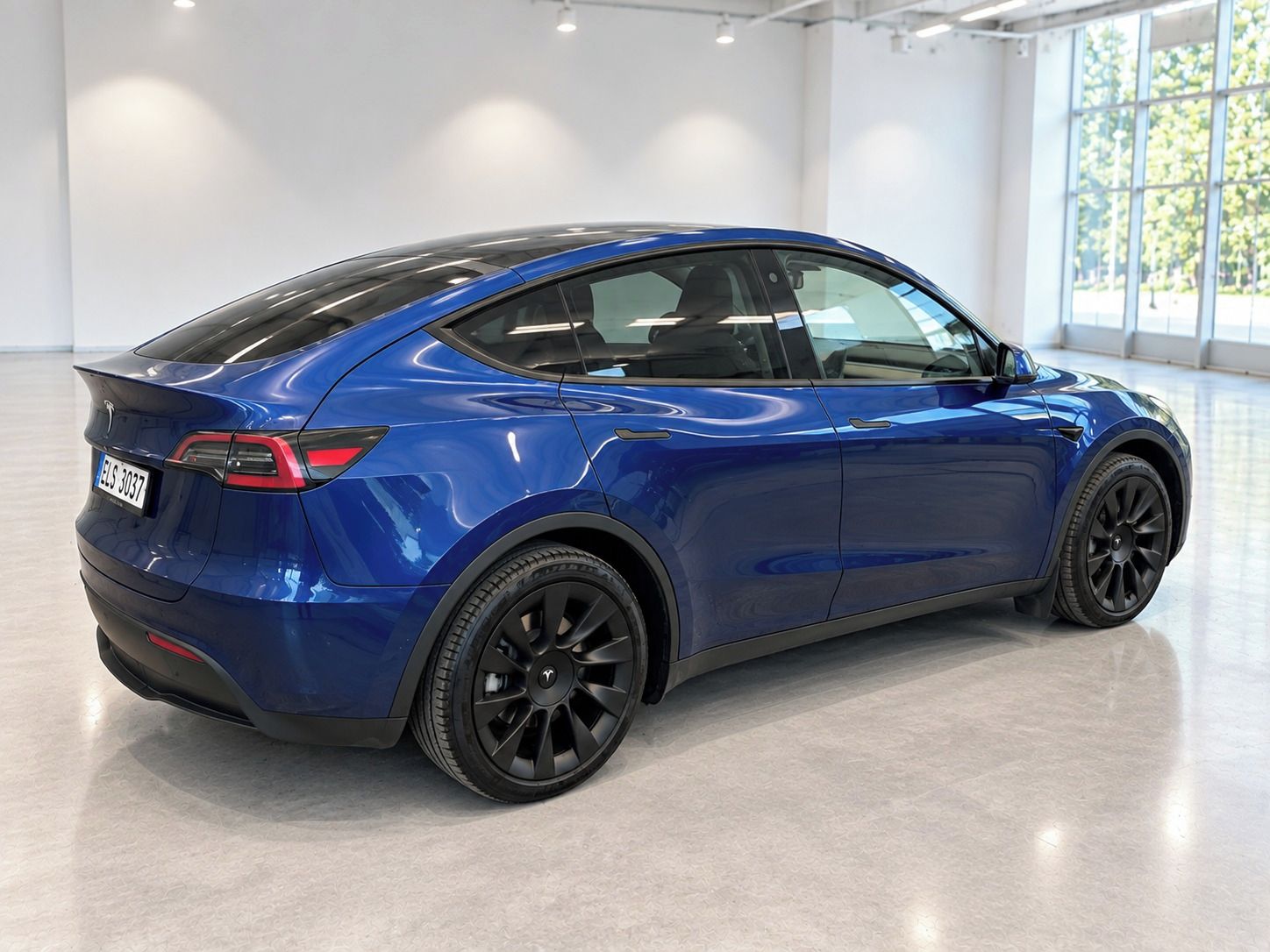 Tesla Model Y, Long Dual Motor AWD-FSD-2022 - fotka 4
