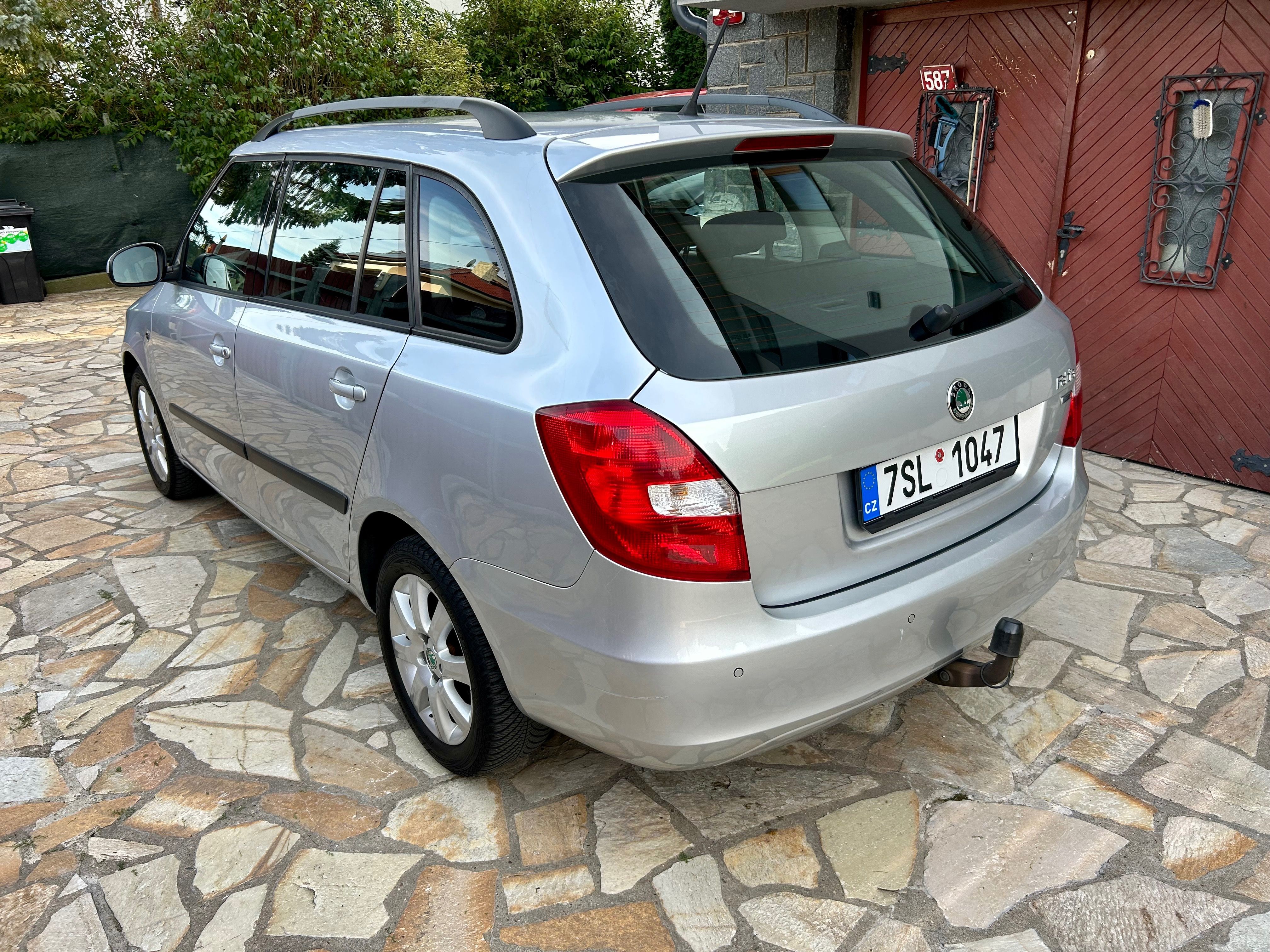 Škoda Fabia, 1.2 TSI 77KW ELEGANCE DIG.KLIM - fotka 5