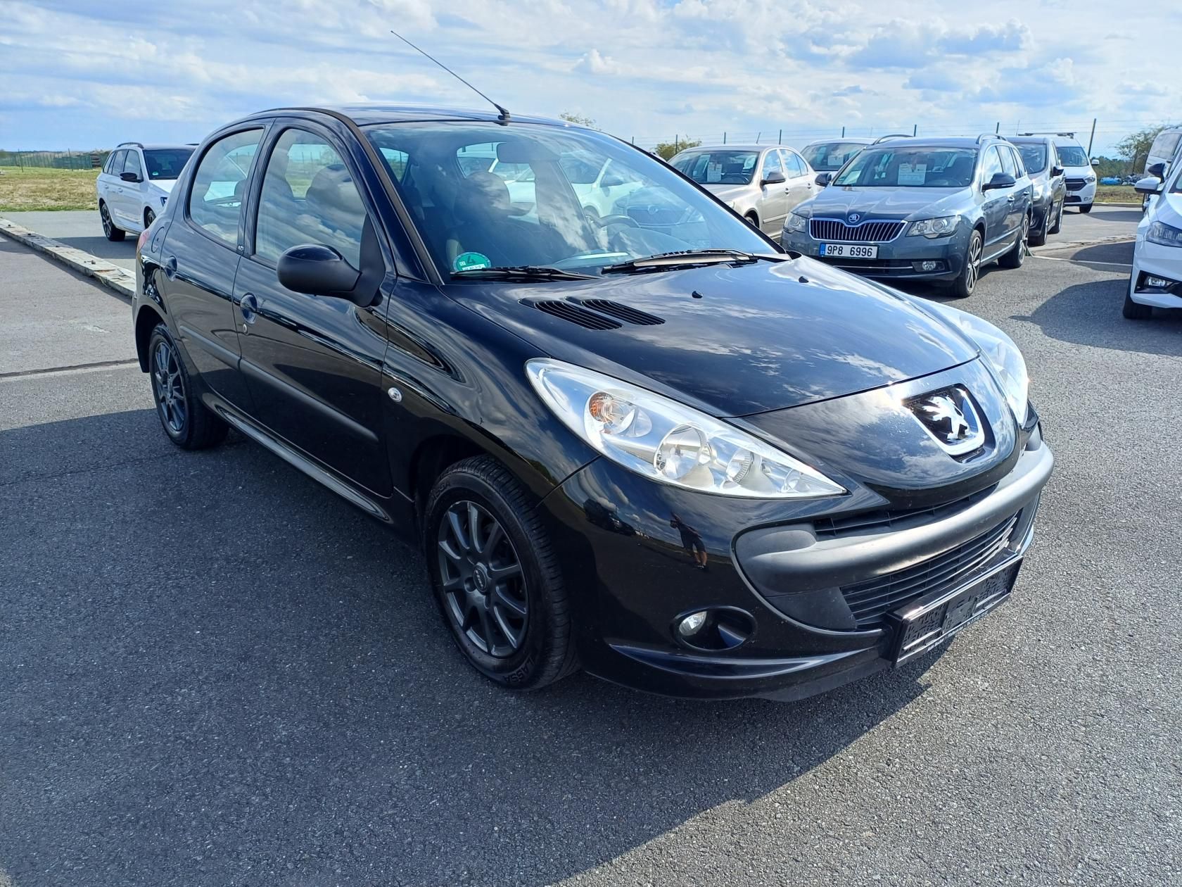 Peugeot 206, Peugeot 206+ 1.4i 55kW Klima - fotka 4