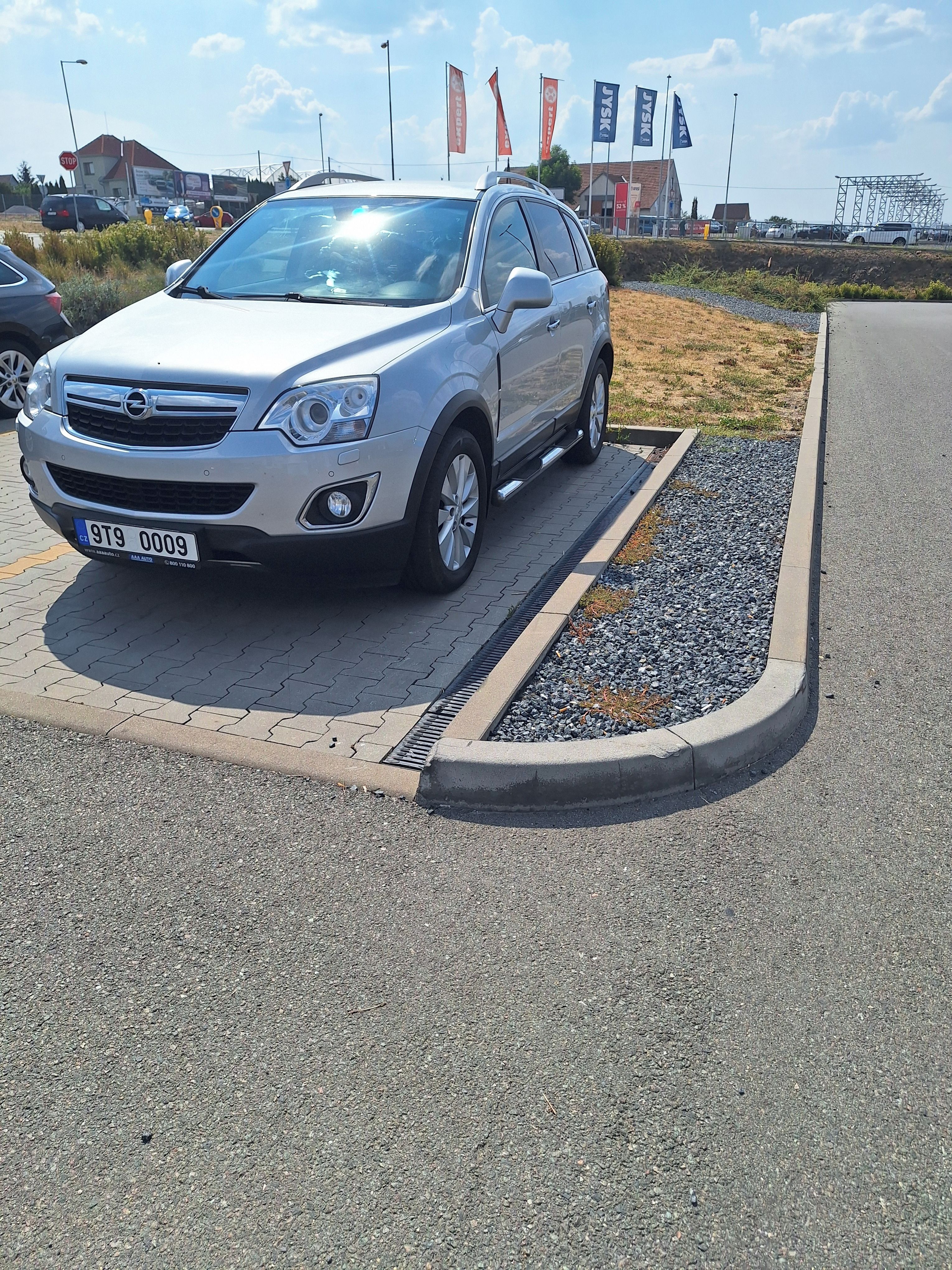 Opel Antara, 2.2 - fotka 2