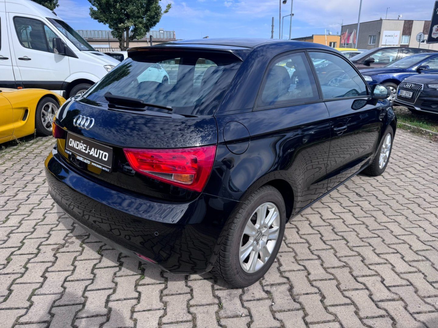 Audi A1, 1,2 TFSI 63 KW NOVÁ SPOJKA STK - fotka 5
