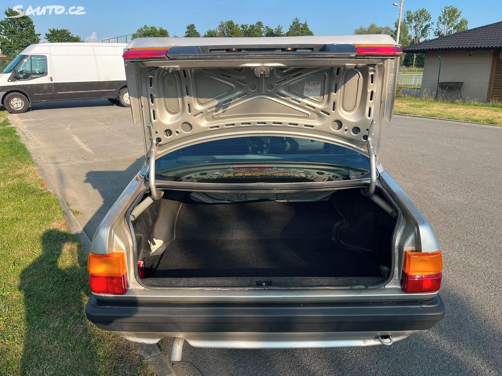 Audi 100 1987 из Чехии