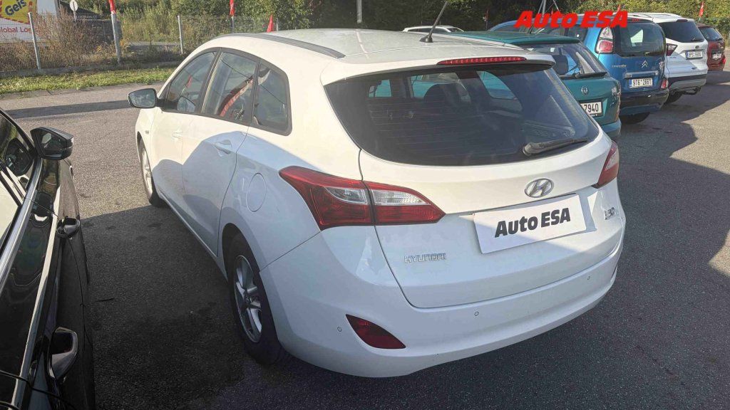 Hyundai i30, 1.6 GDi,ČR - fotka 2
